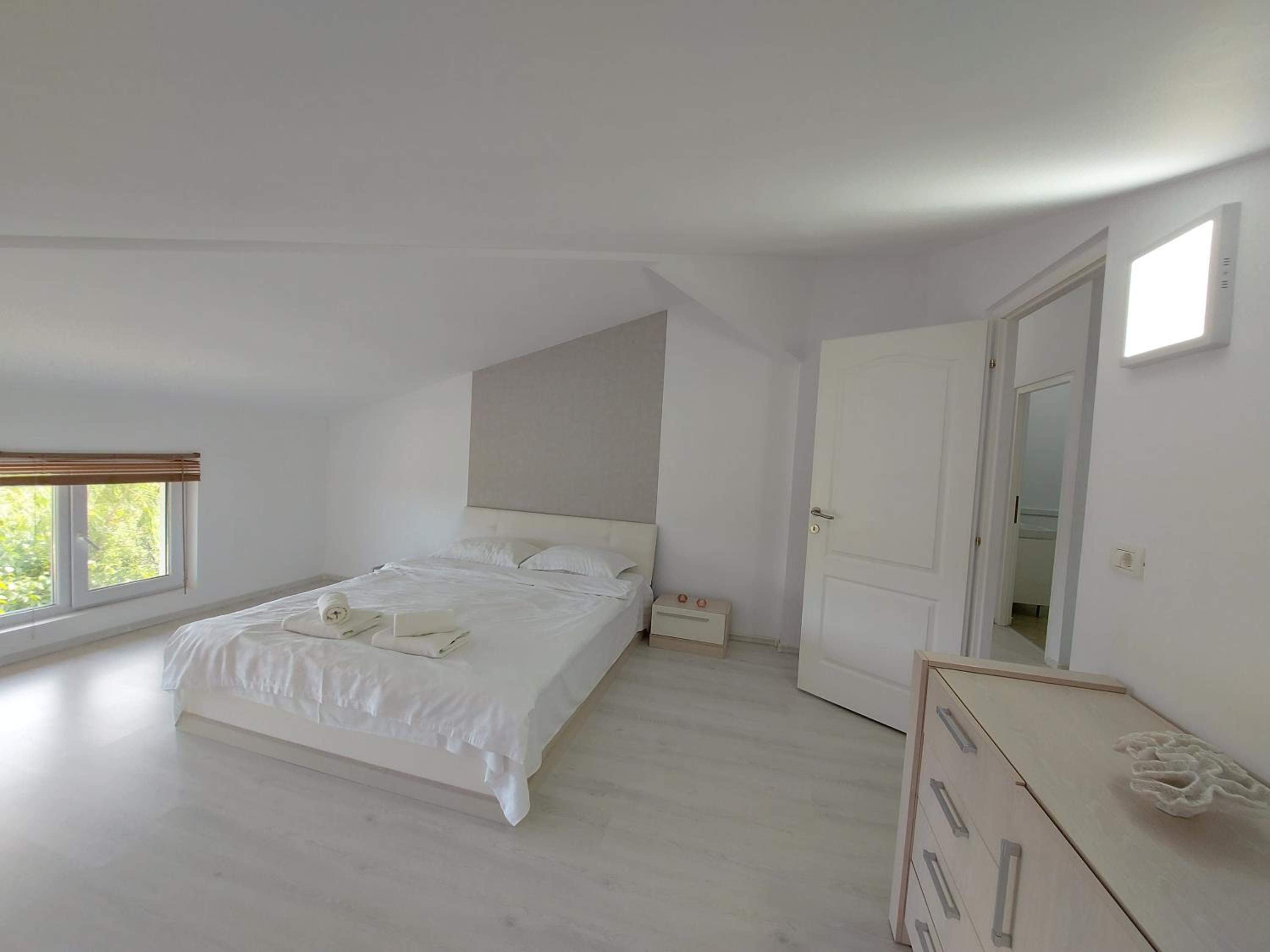 Villa Romelia - Select Apartments view 2