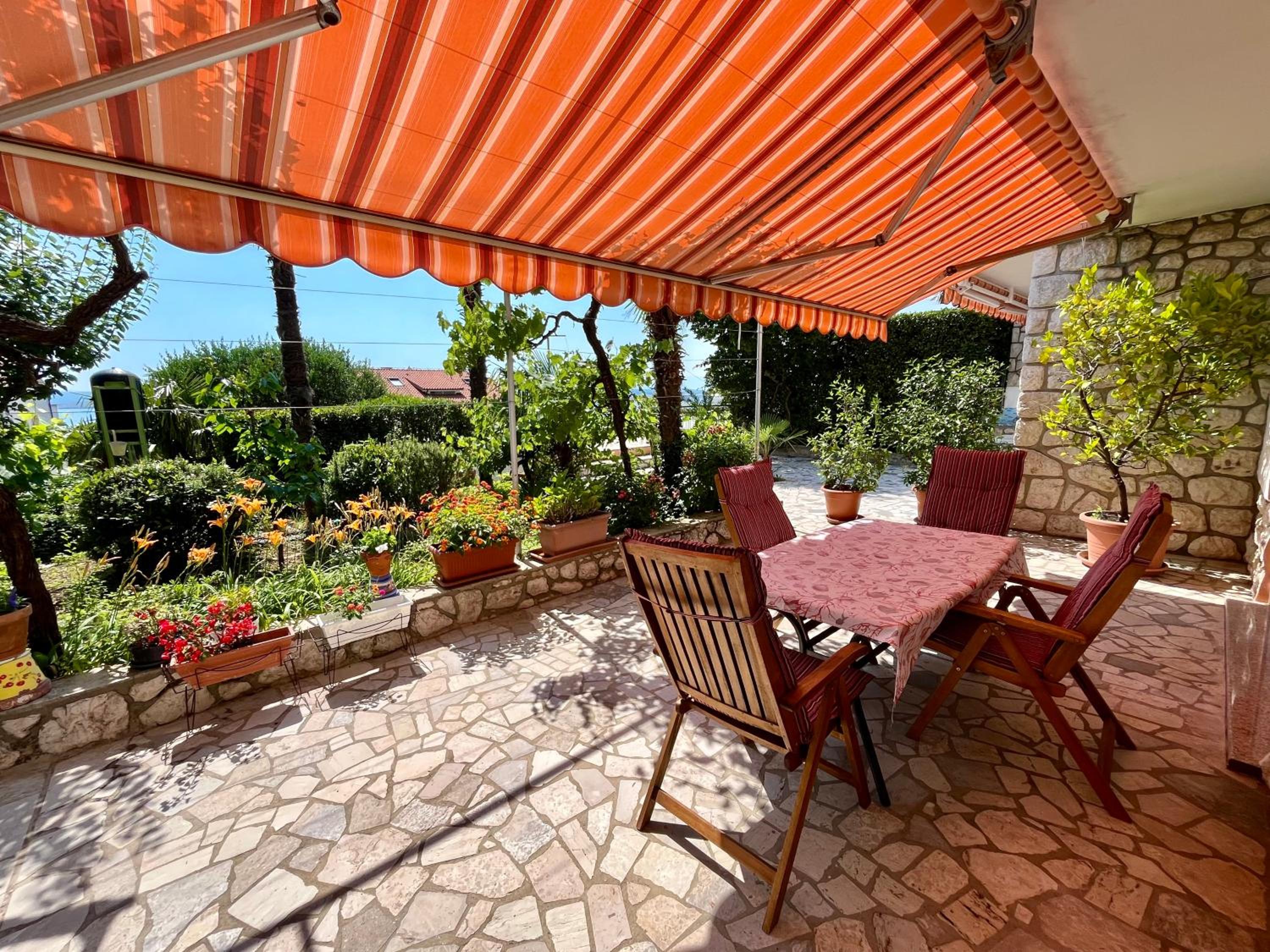 Apartmani Pavat view 3