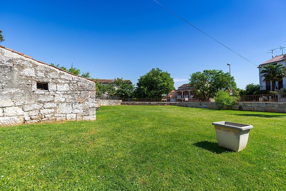 Stone house Graziella Funtana view 2