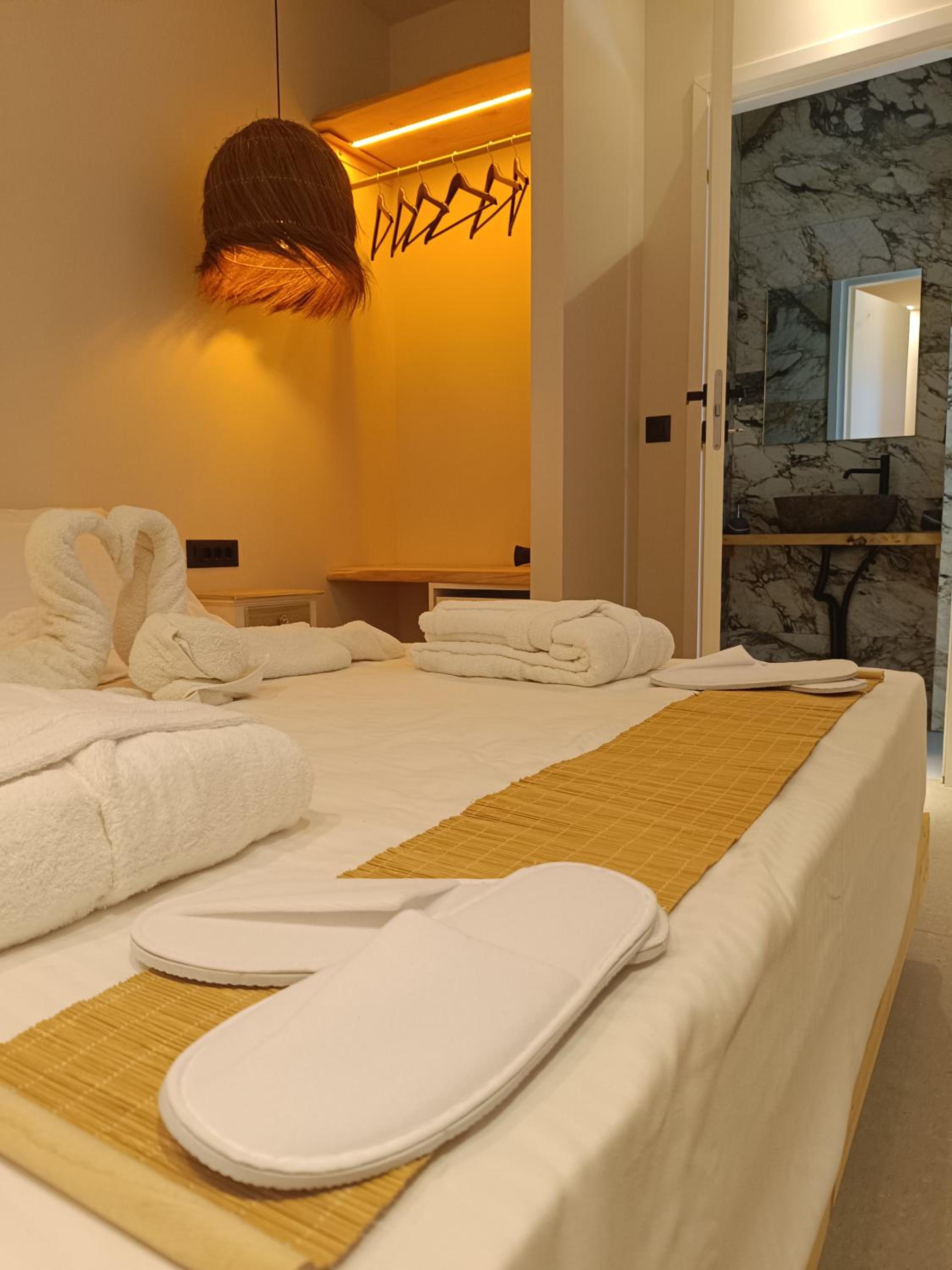Trees Art Hotel Suites