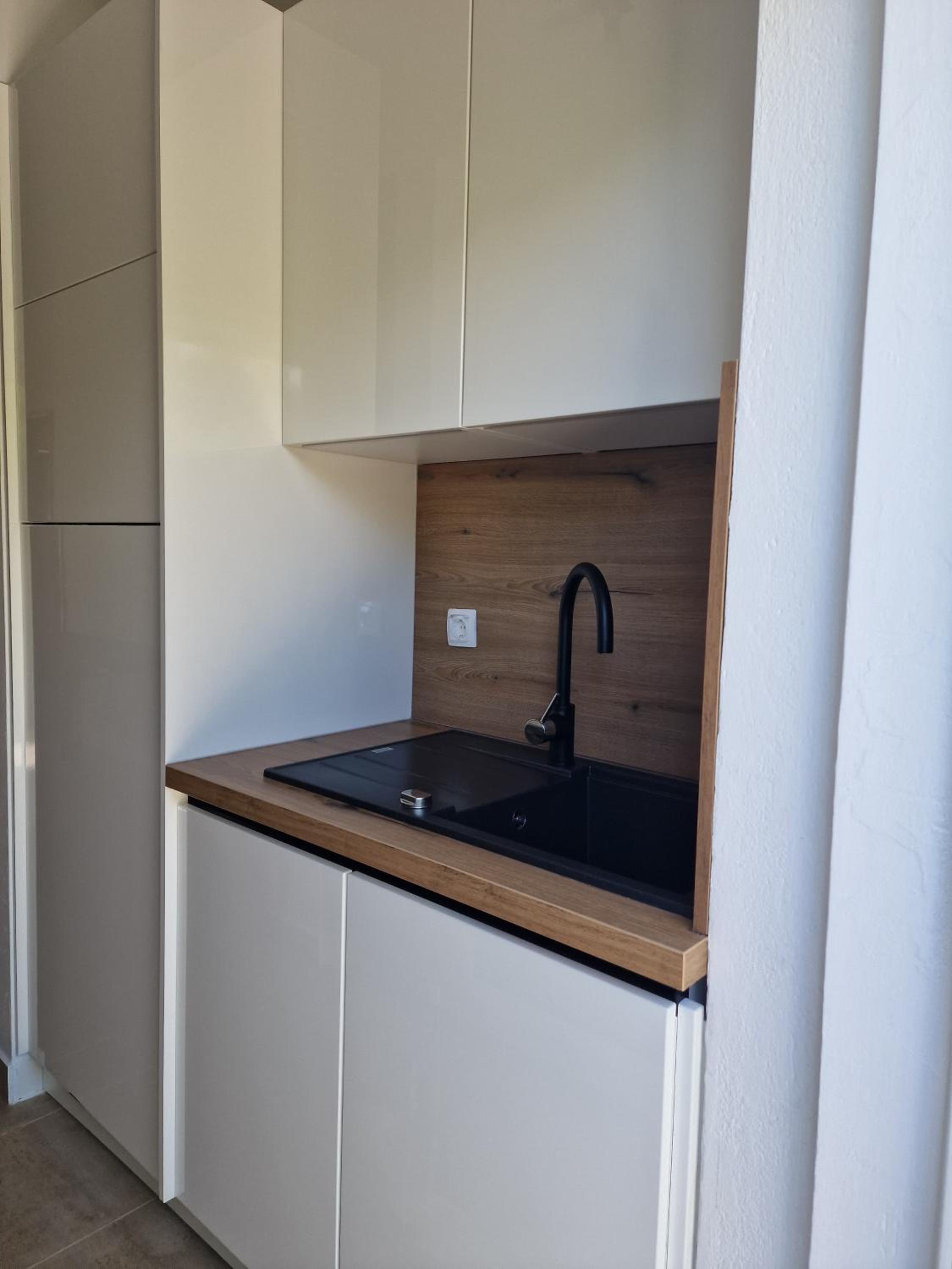 Apartmani Komin view 2