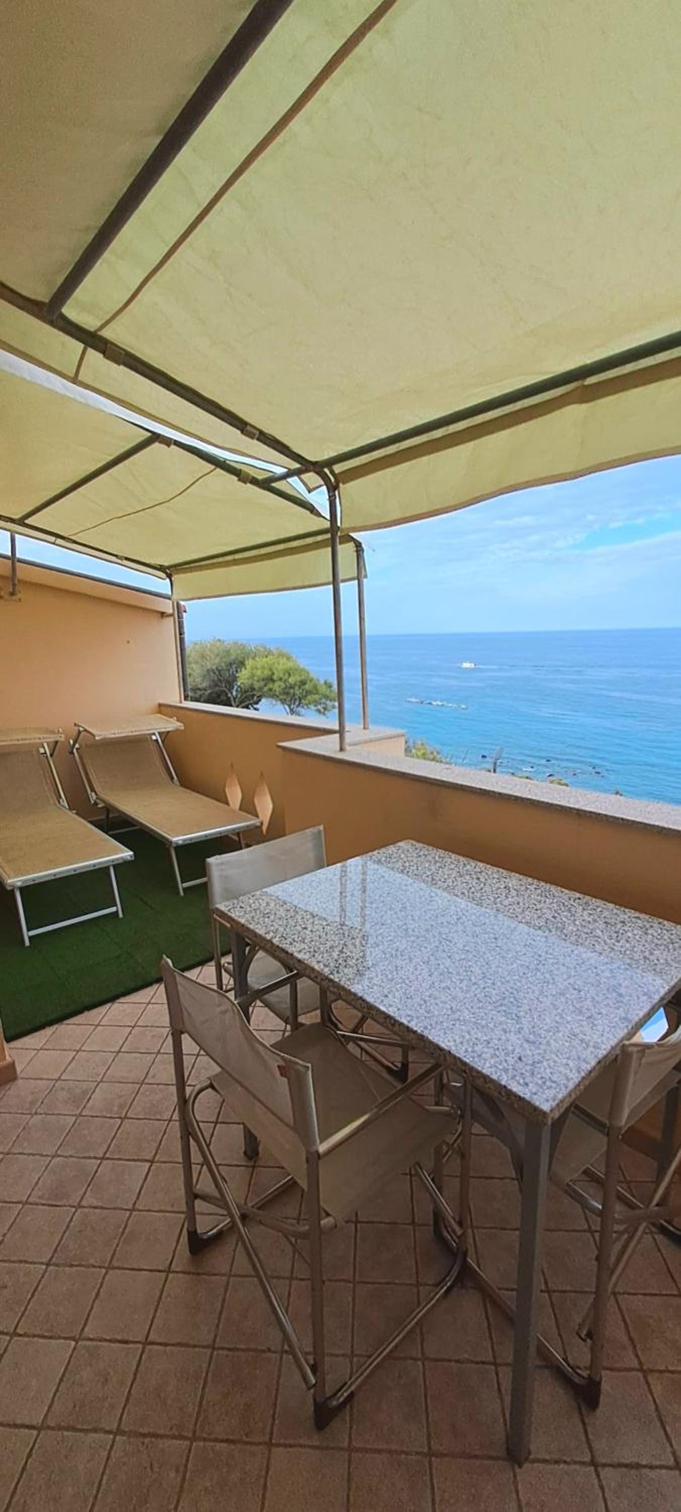 Indipendent apartment with a spectacular view view 2