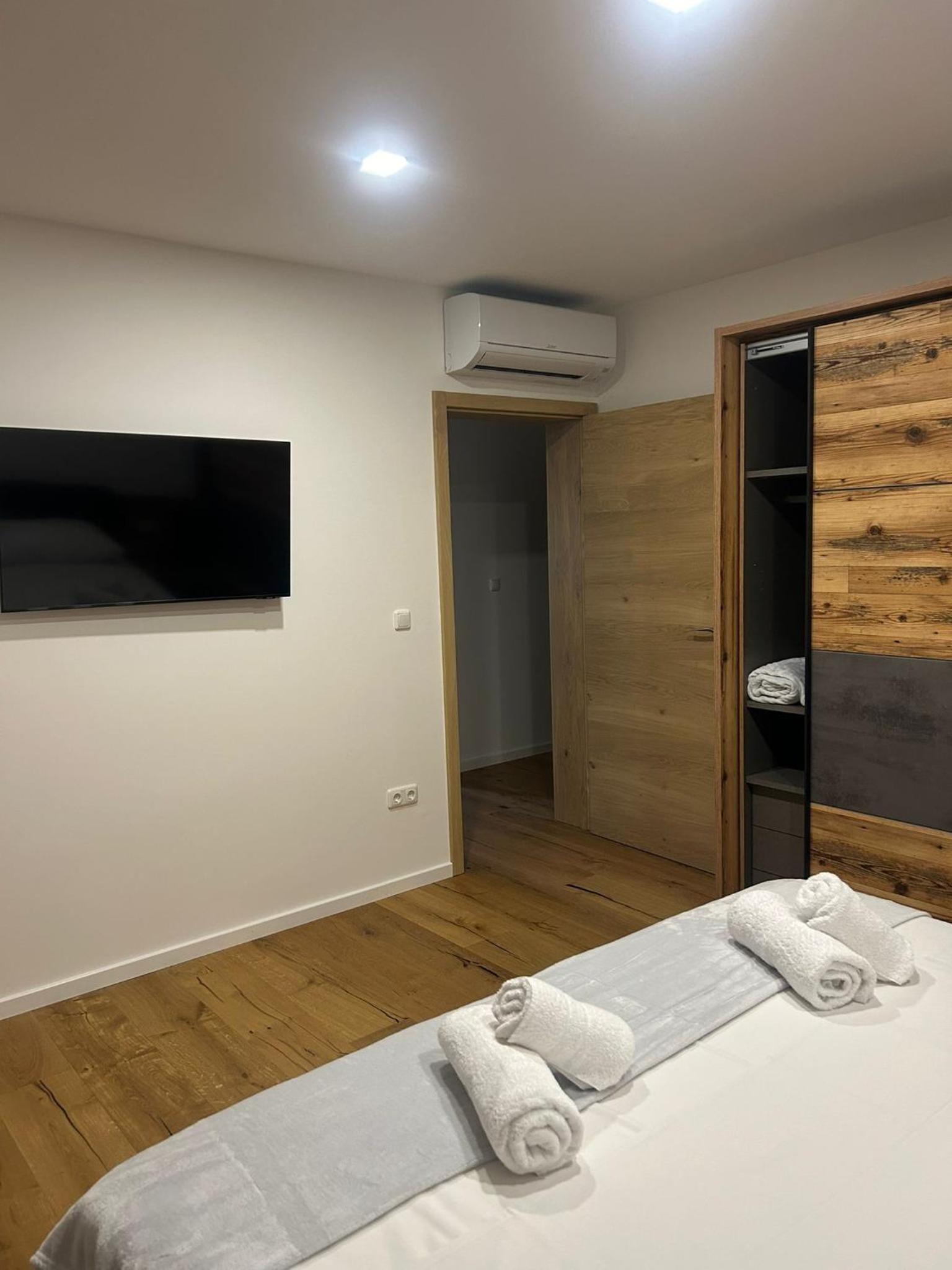Apartmani Erika view 2
