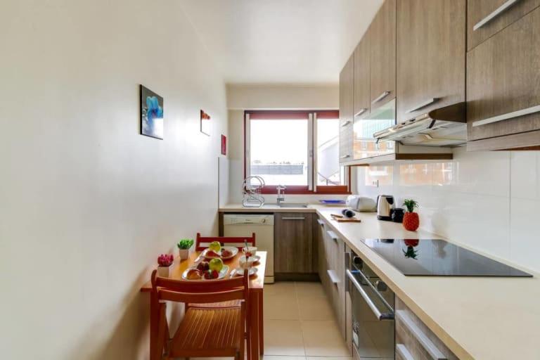 GuestReady-Spacious apartment near Exhibition Park