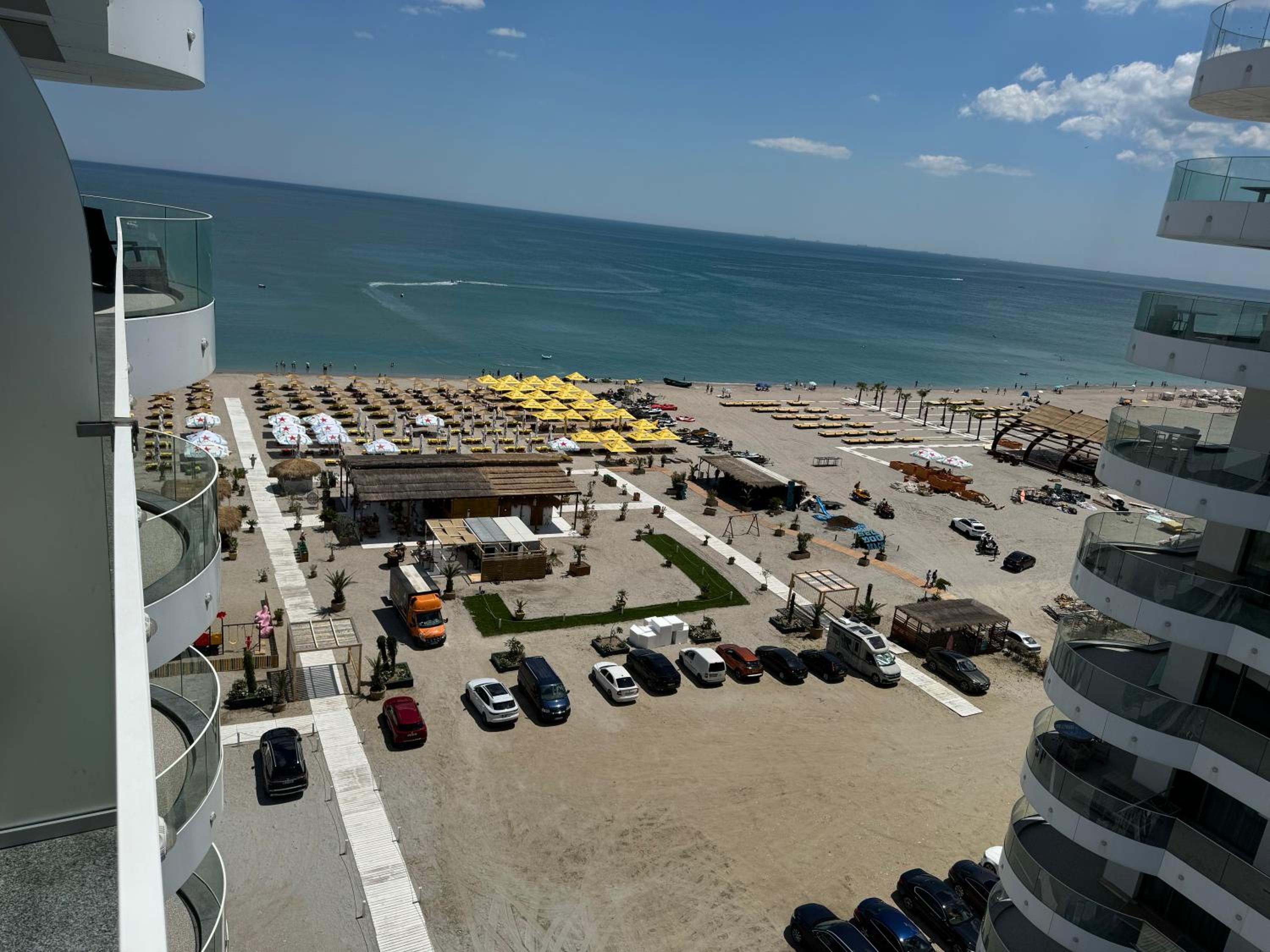 Studio 147 Mamaia Nord view 4