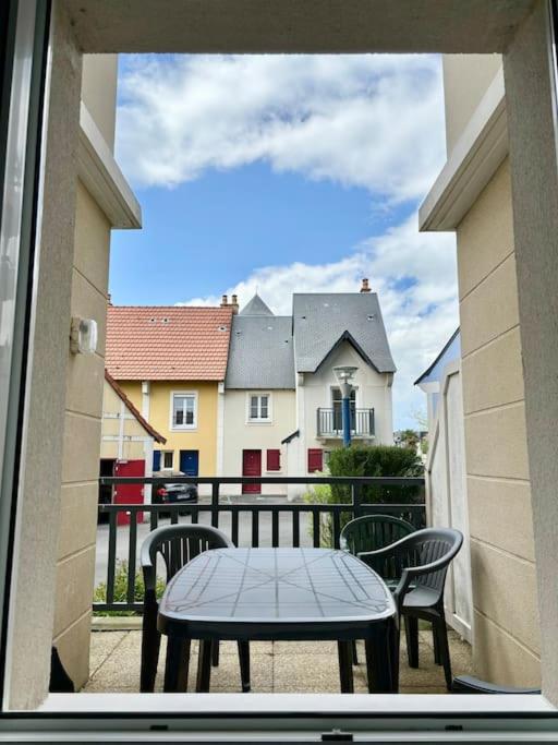 Port-Guillaume, résidence de vacances avec mer & piscine view 5