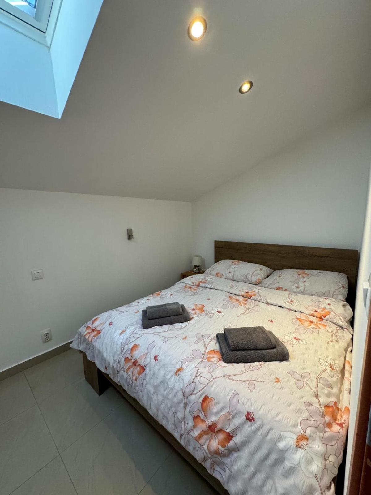 Apartments Ascic