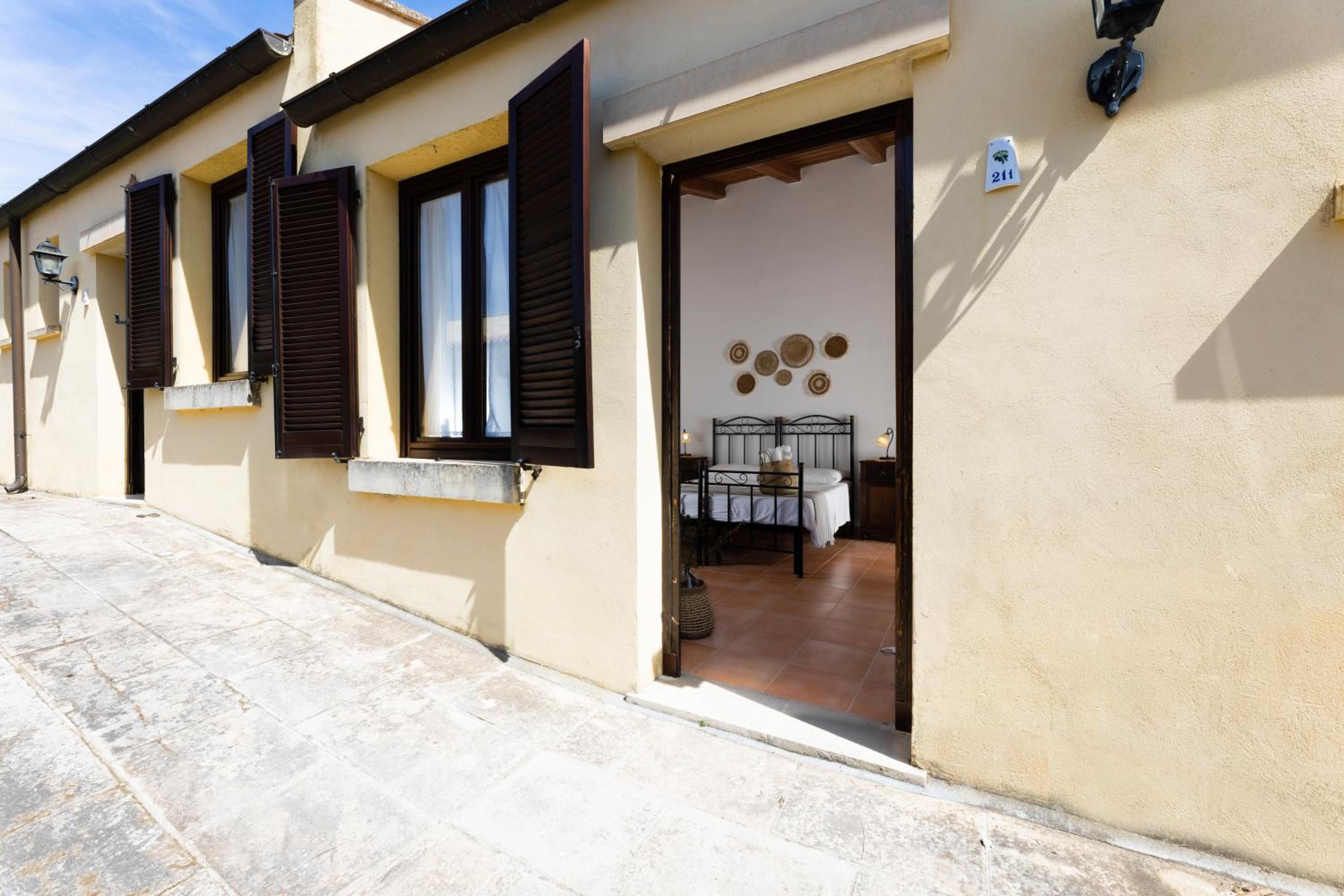 Tenuta Santicuti