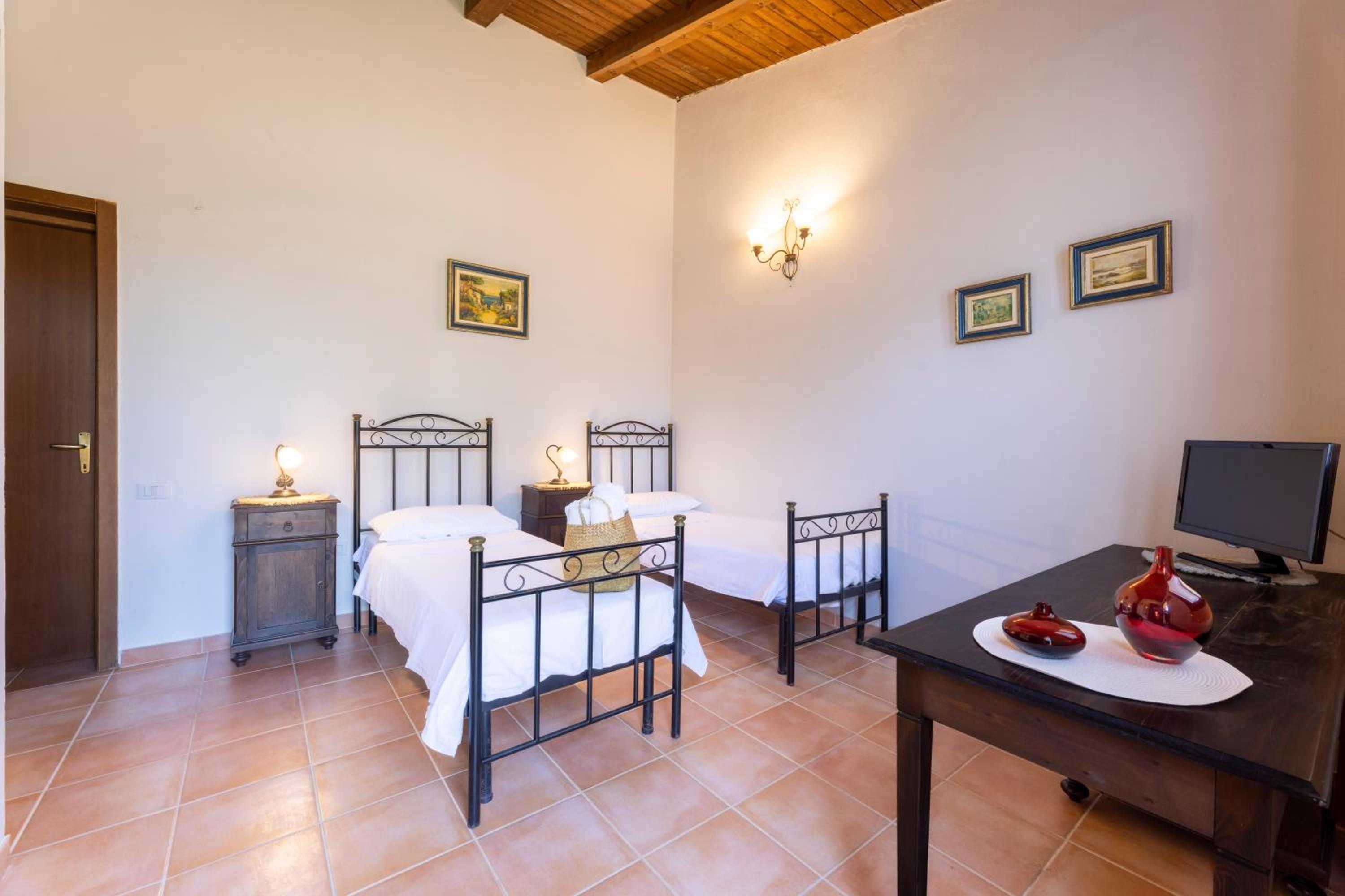Tenuta Santicuti