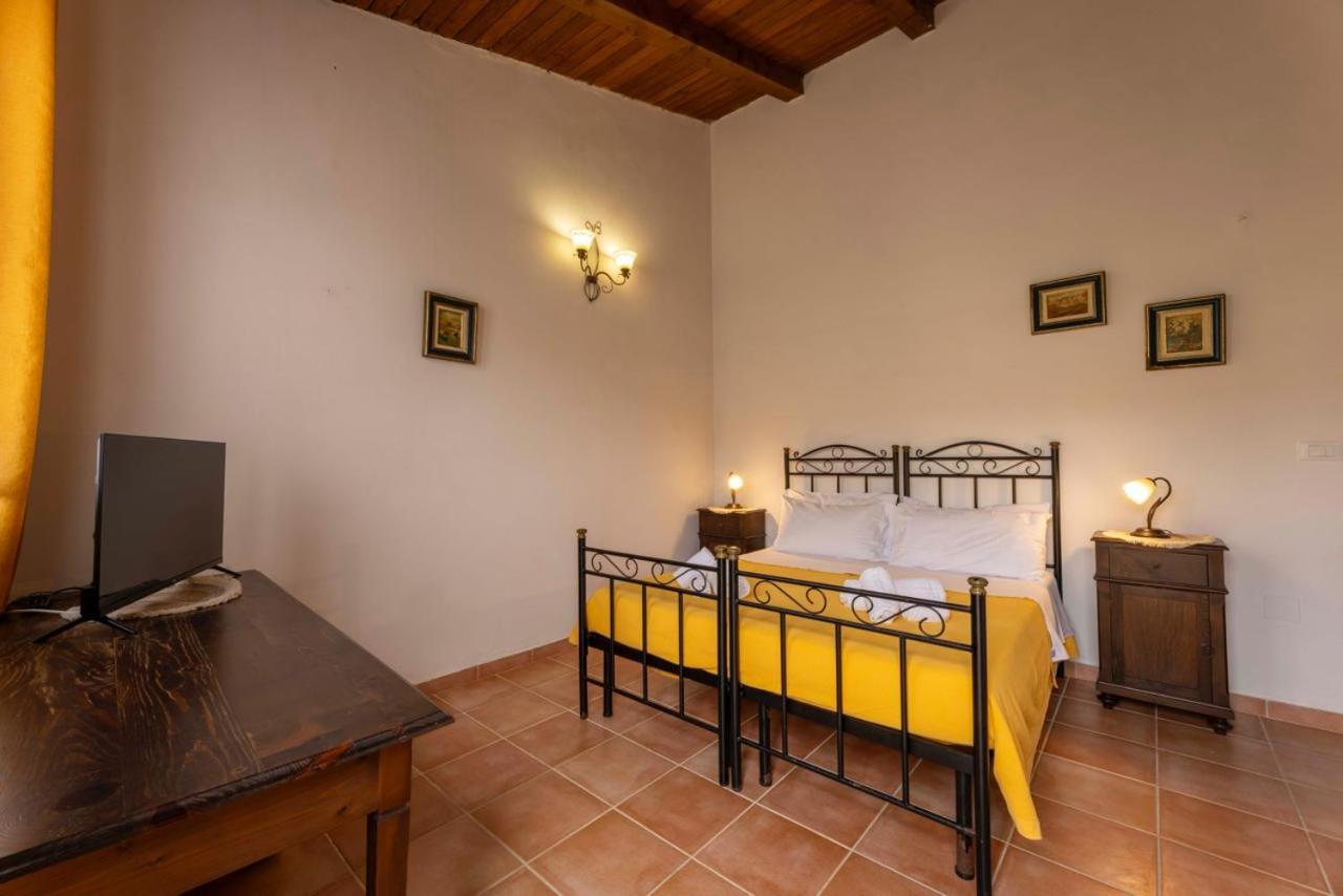 Tenuta Santicuti