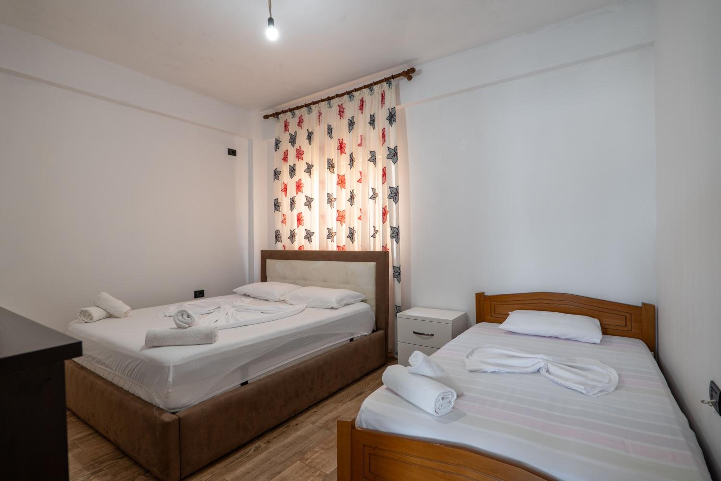 Denis Apartments