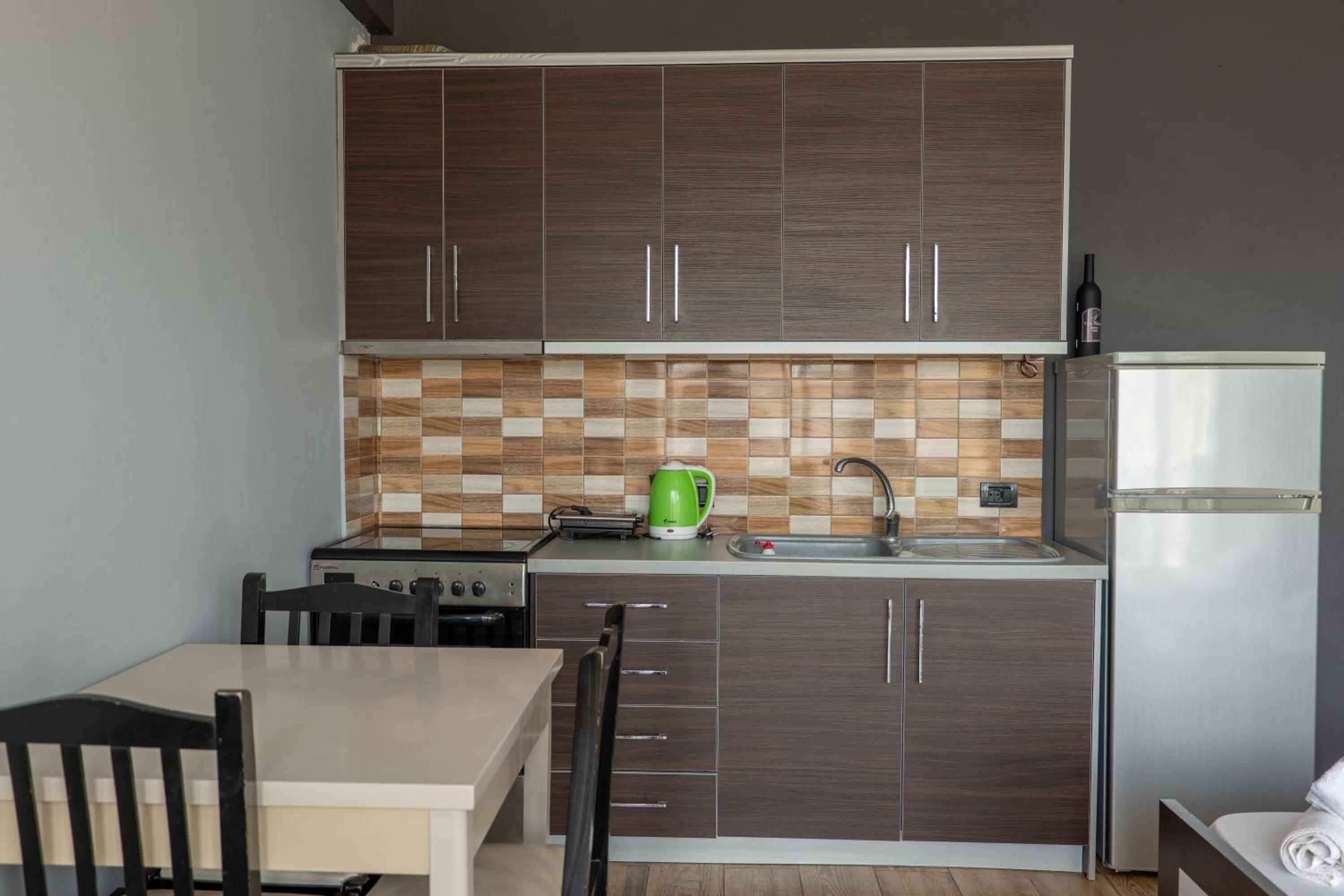 Denis Apartments