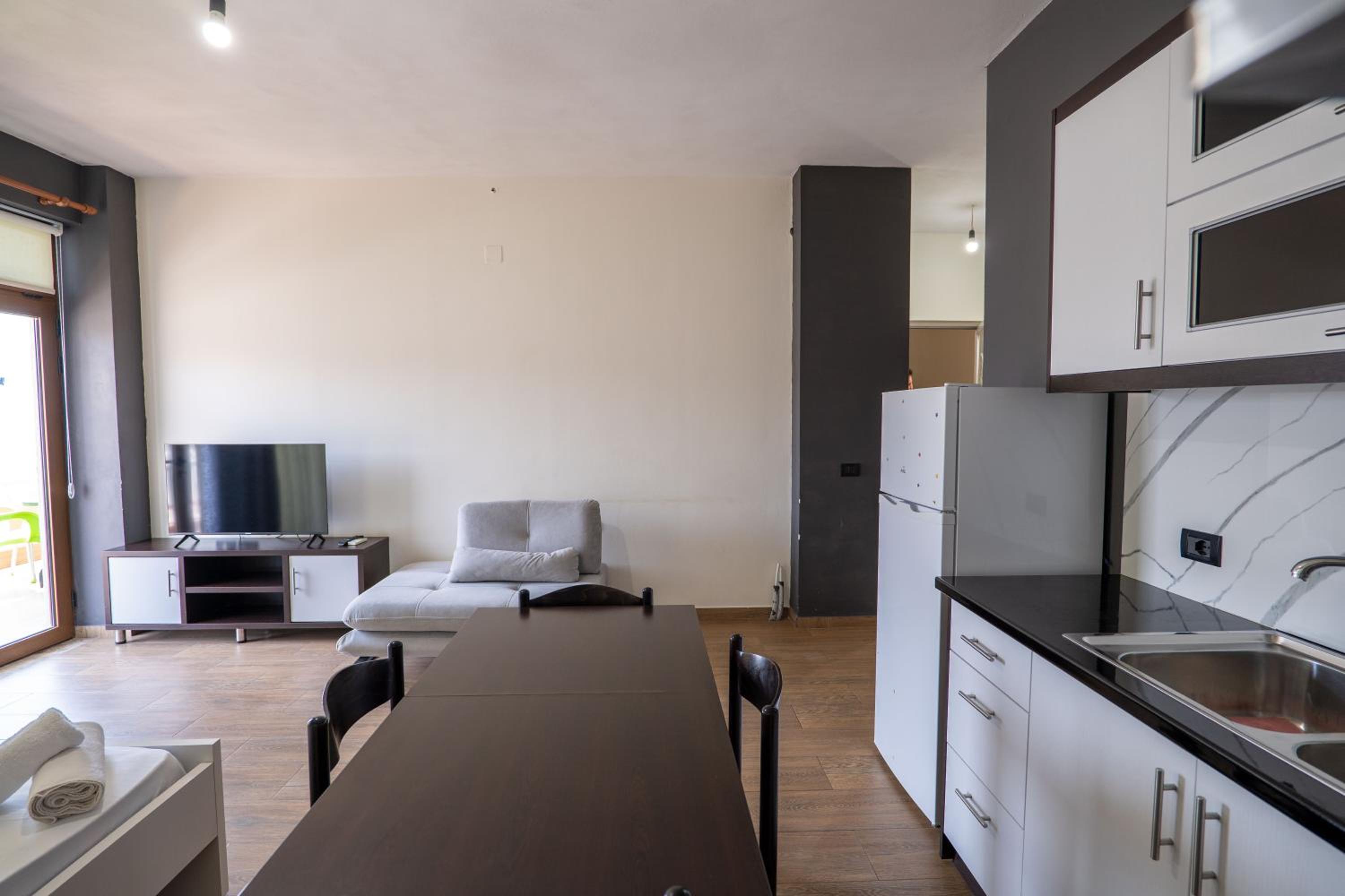 Denis Apartments