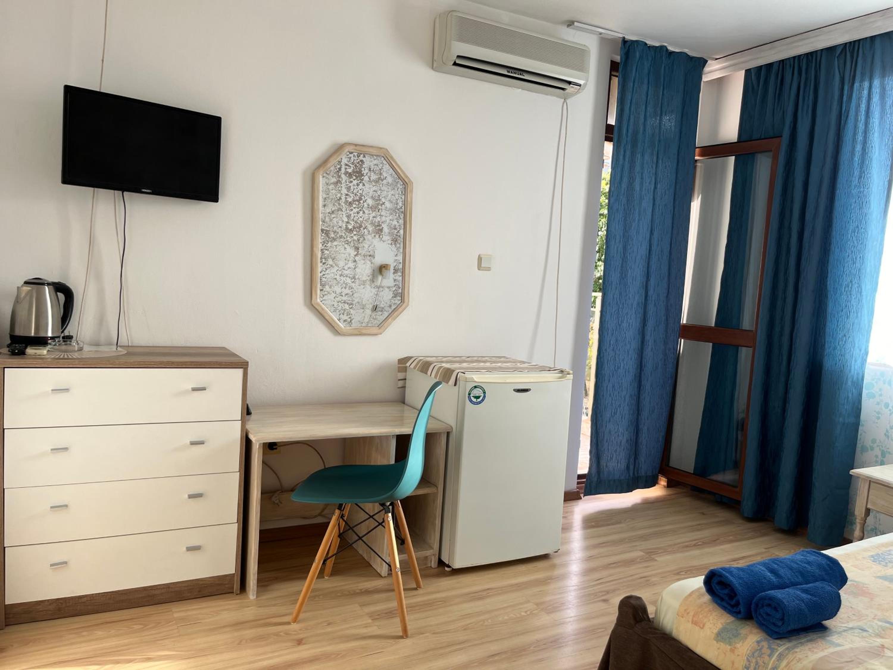 Paunovi Guest House
