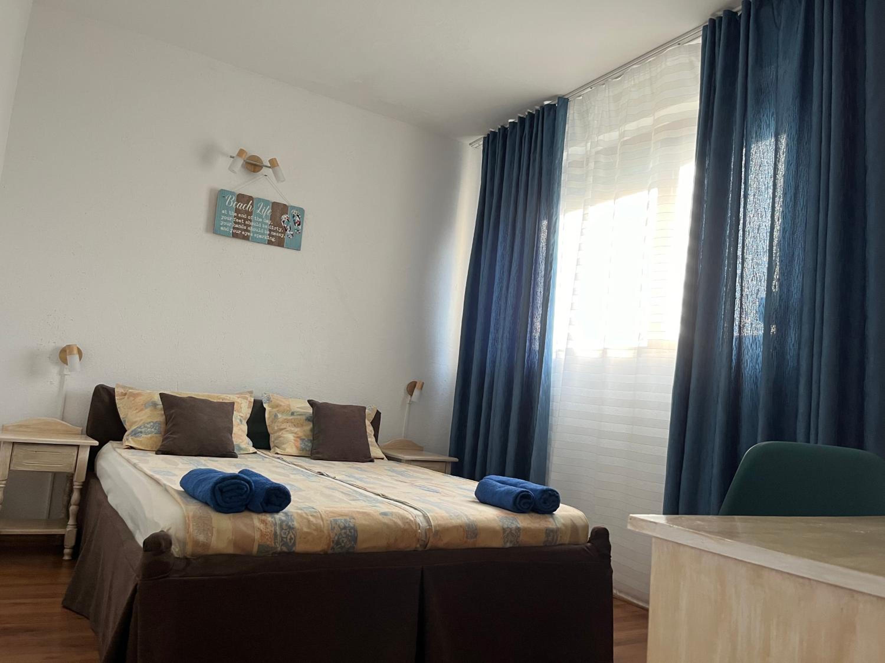 Paunovi Guest House