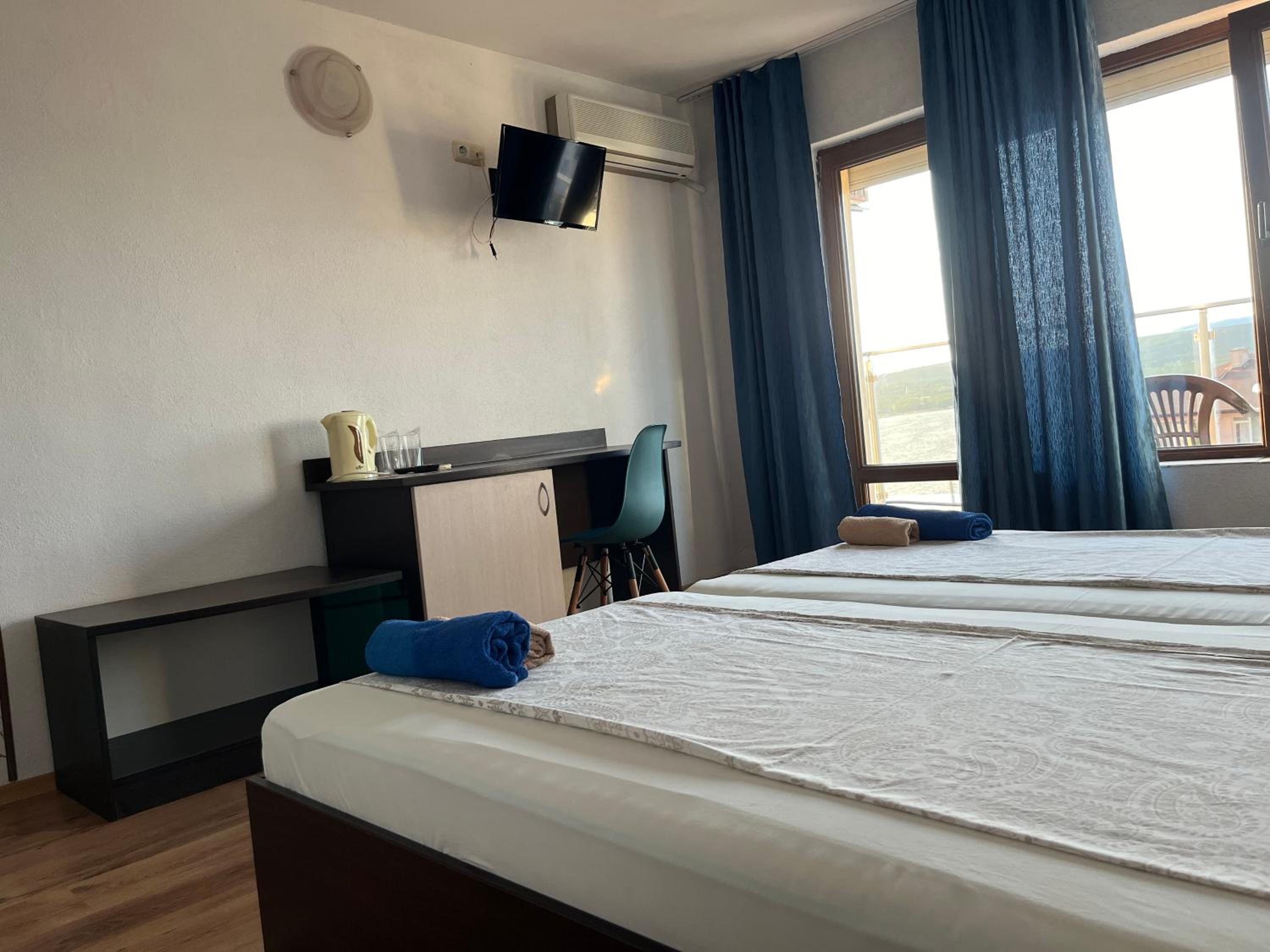 Paunovi Guest House