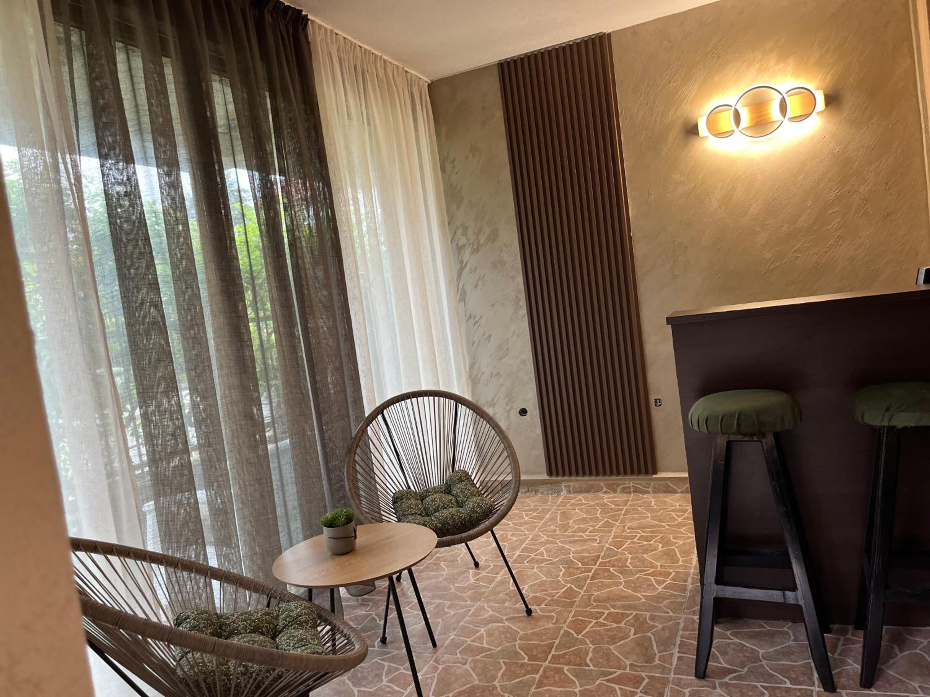 Paunovi Guest House