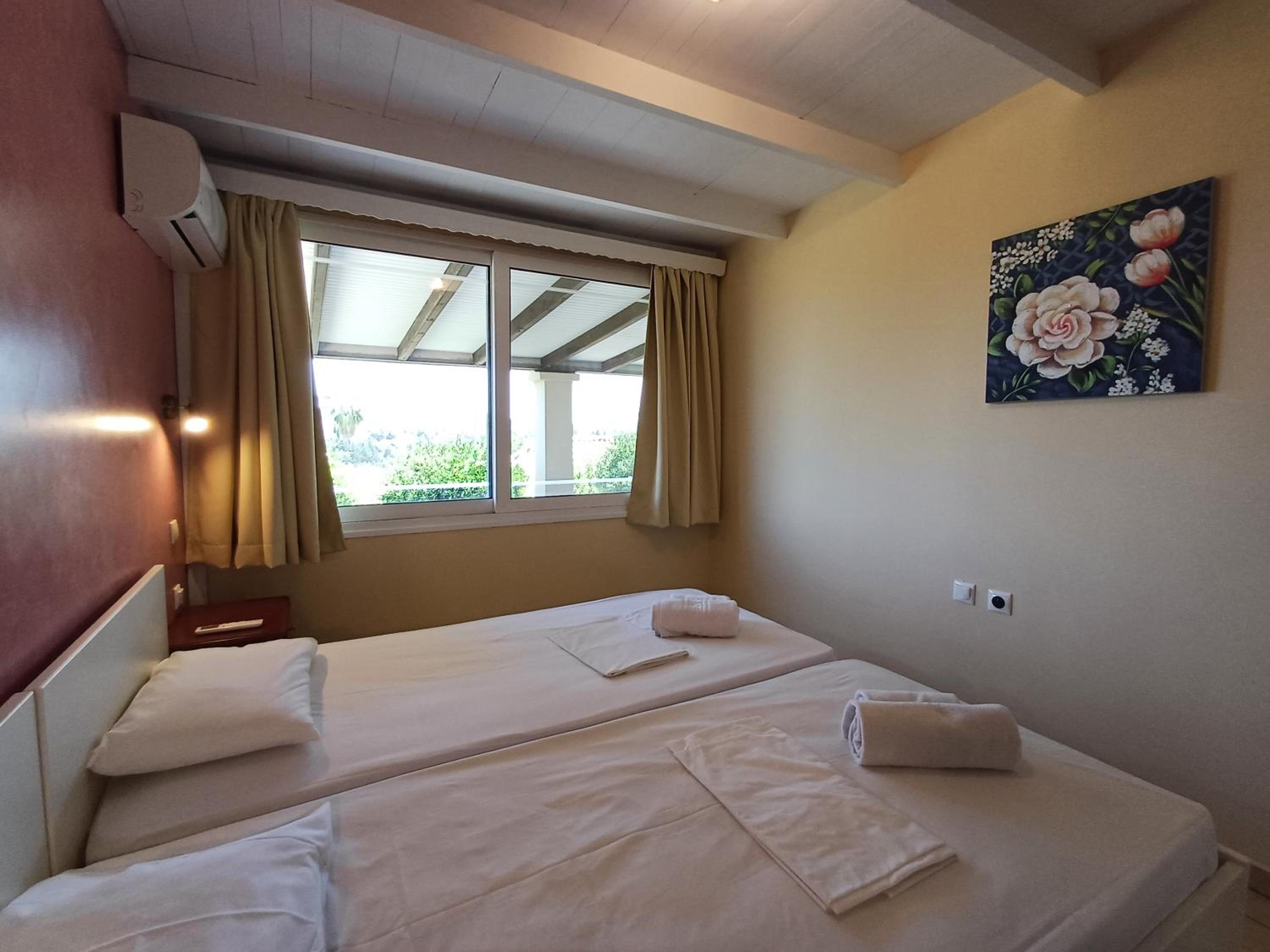 Penelope Apartment Hotel