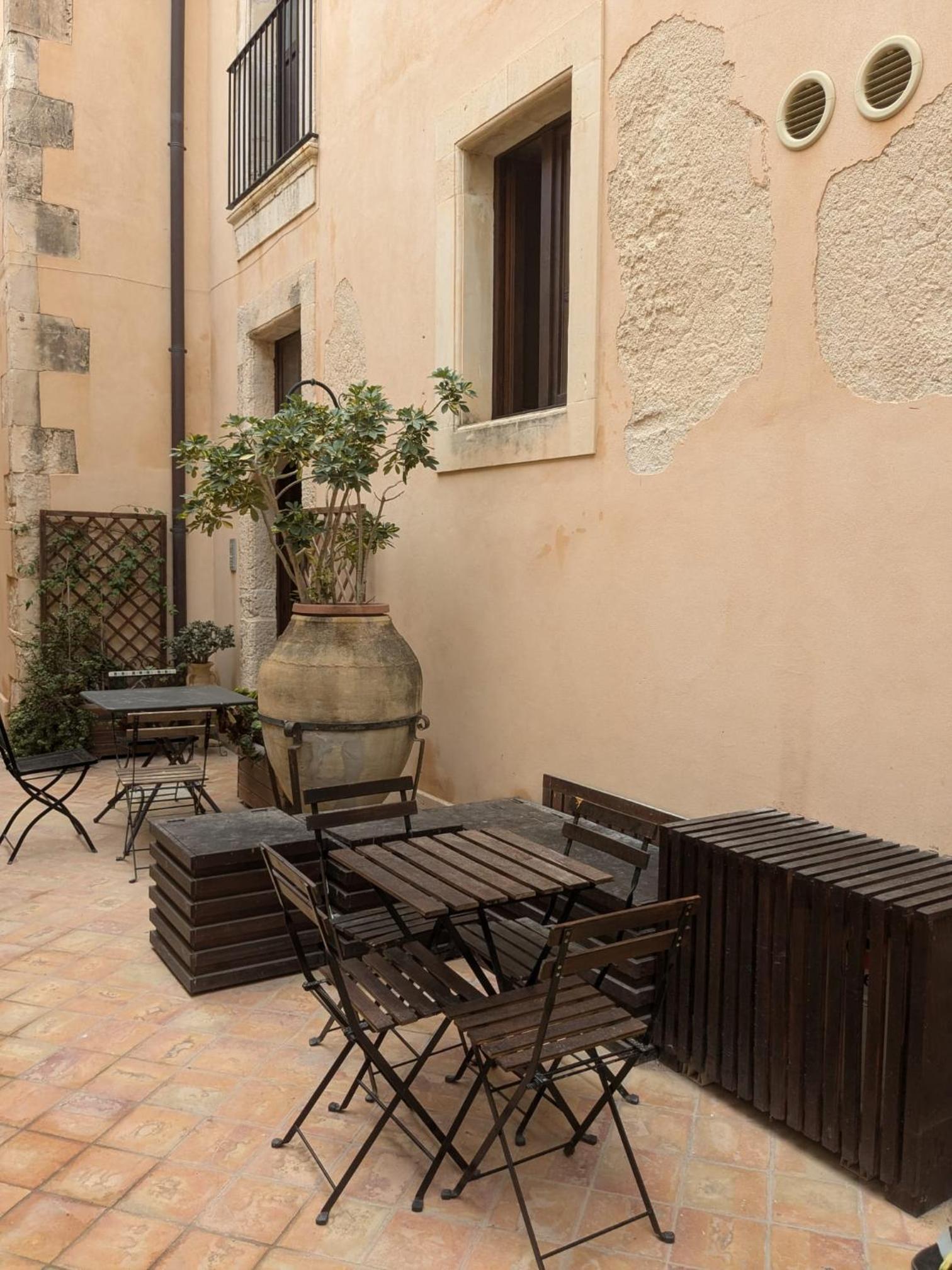 Casa Nostra photo 2