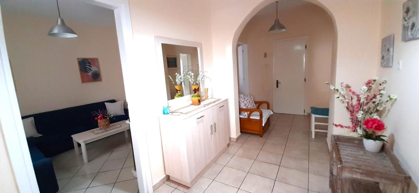Evelyn Home view 3