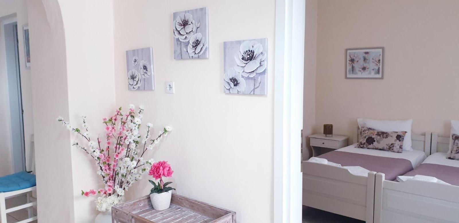 Evelyn Home view 4