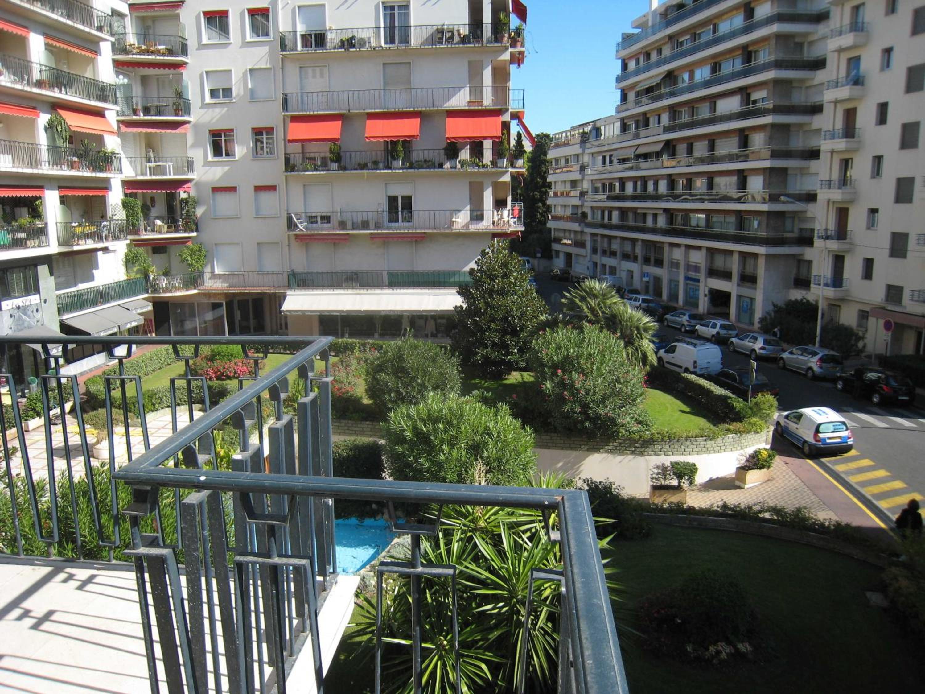 Appartements Cannes Centre : Rond Point Duboys d'Angers
