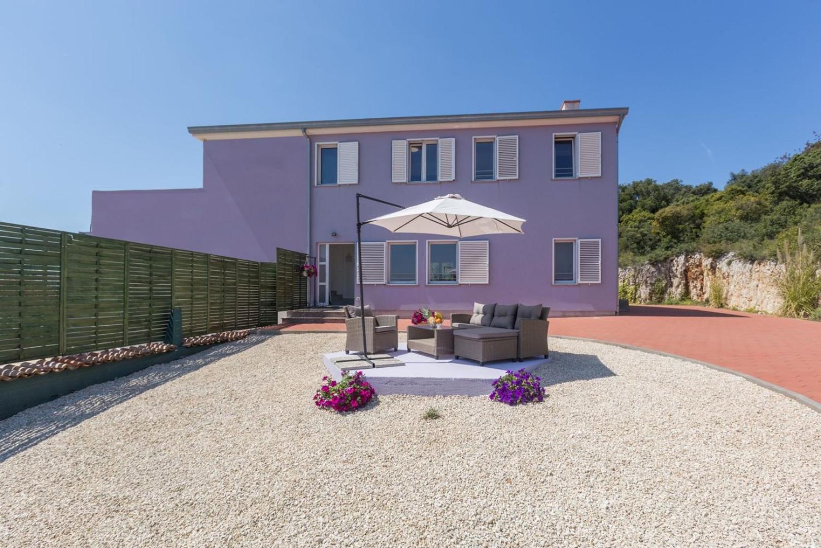 Figaro Vrsar with Pool and Garden for 4 Persons view 2