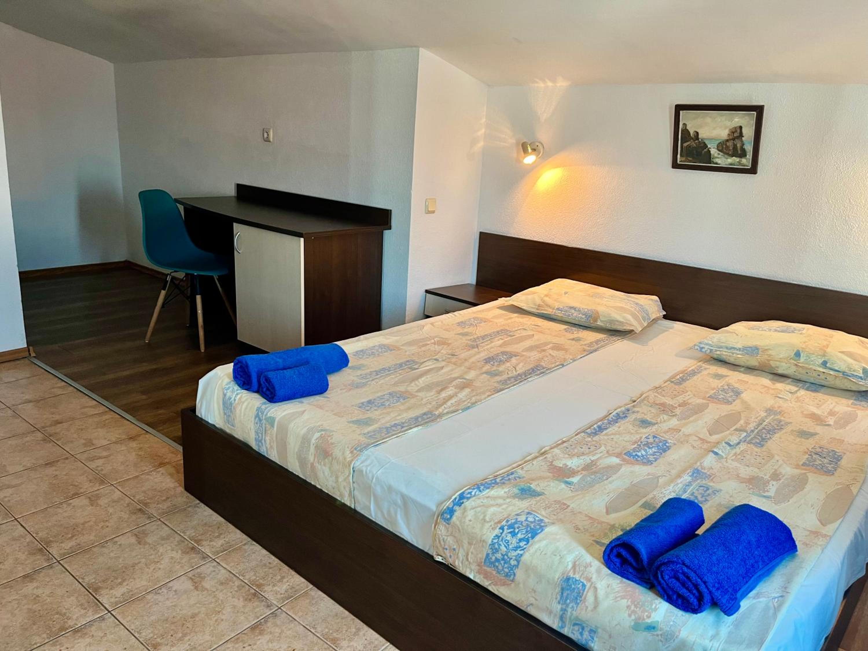 Paunovi Guest House
