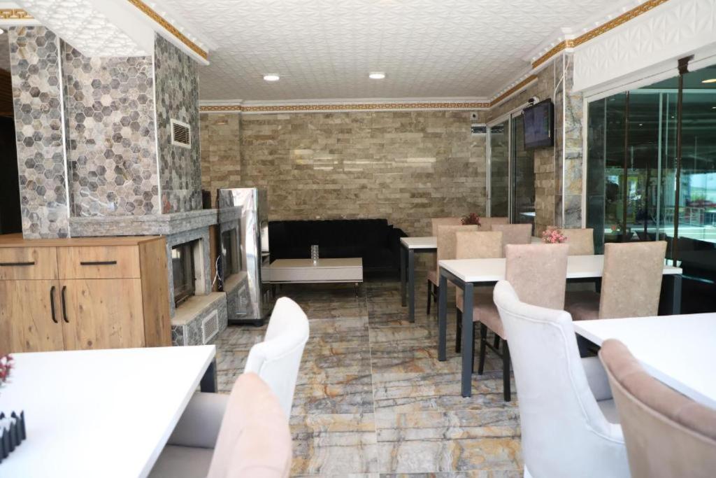 Lion Hotel — photo 4