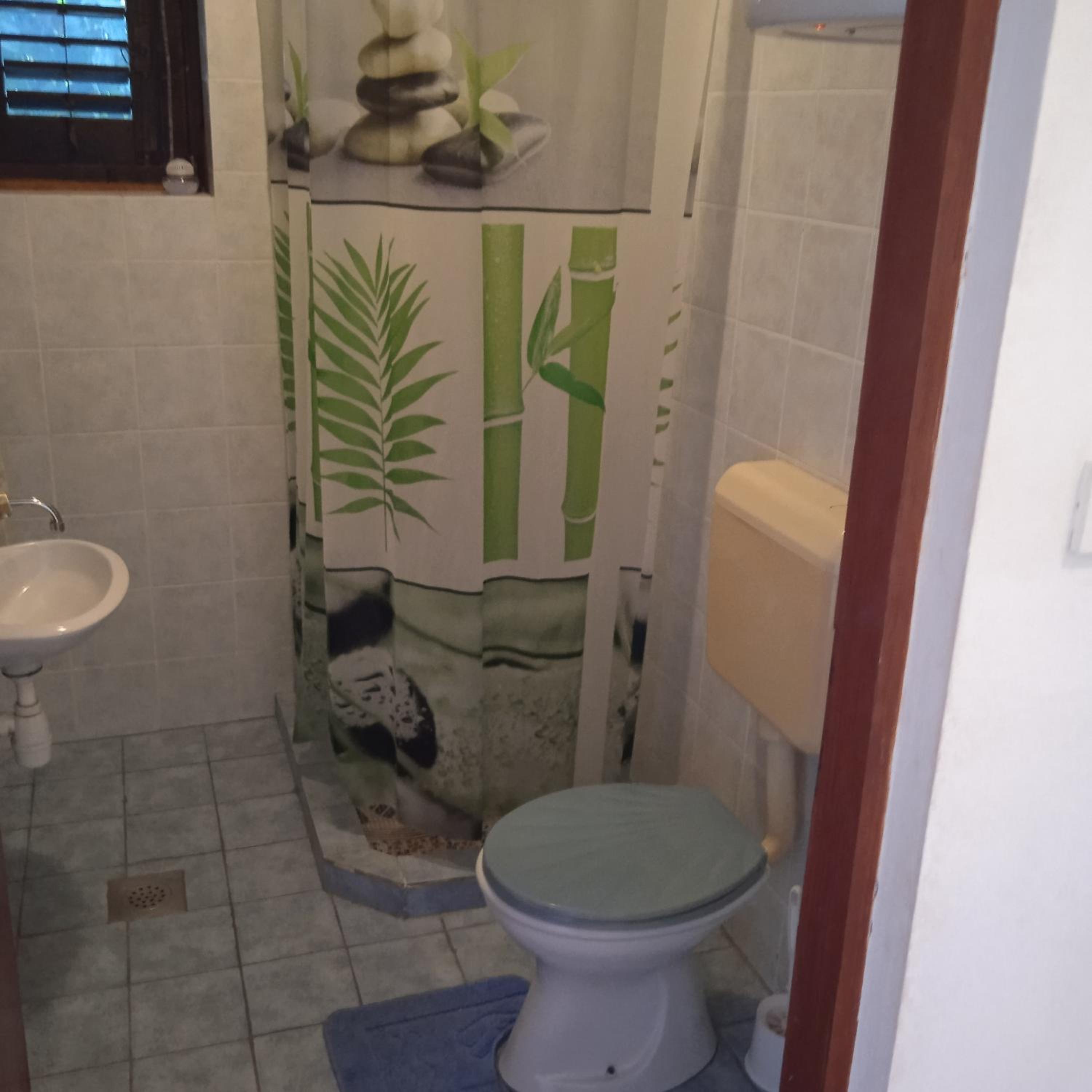 Photo 28