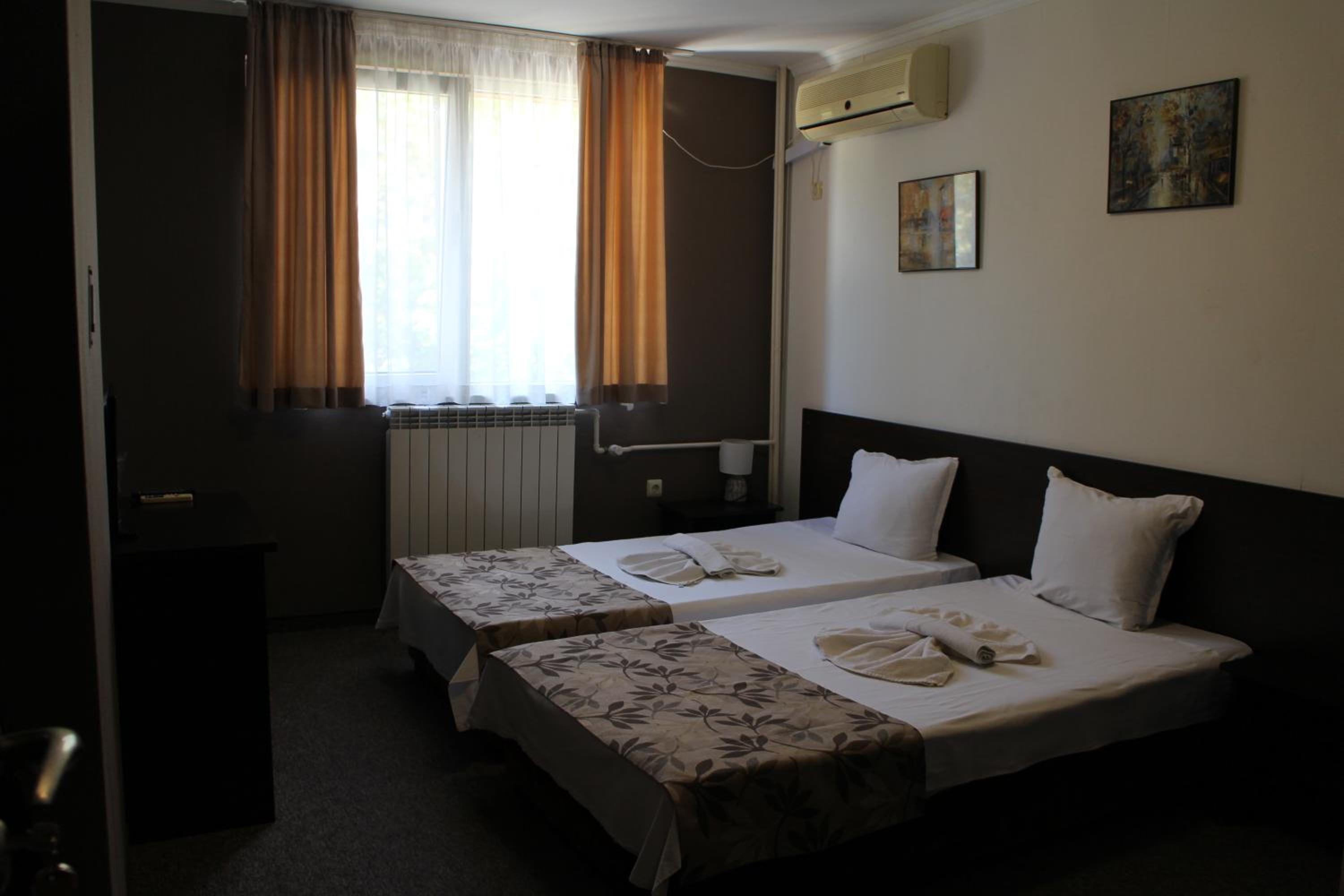 Guest House Lazur