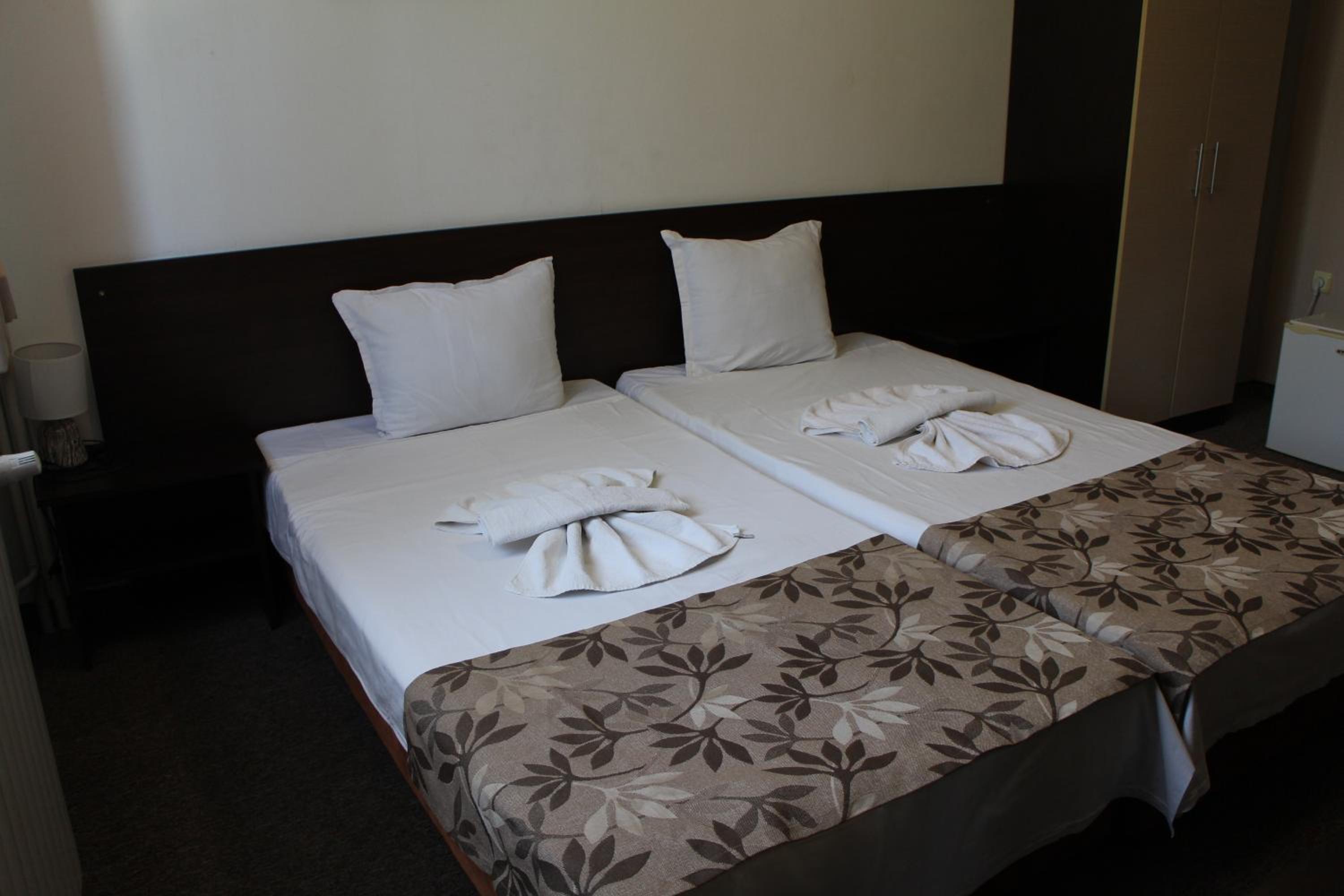 Guest House Lazur