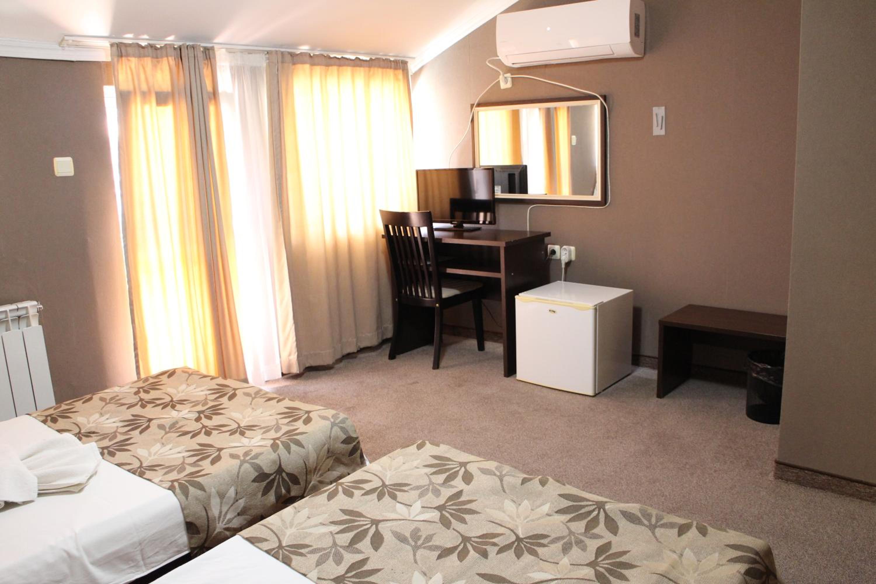 Guest House Lazur