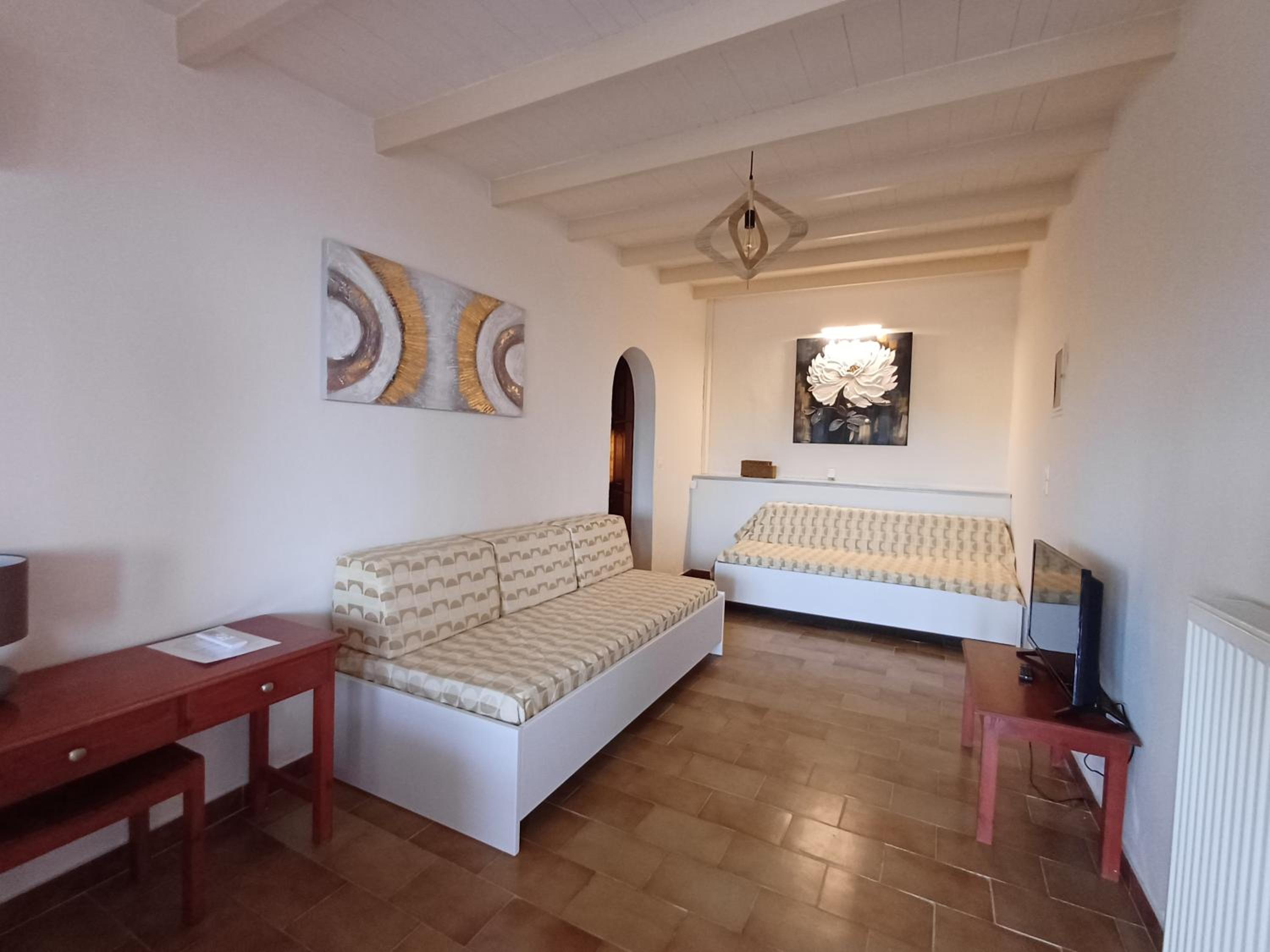 Penelope Apartment Hotel