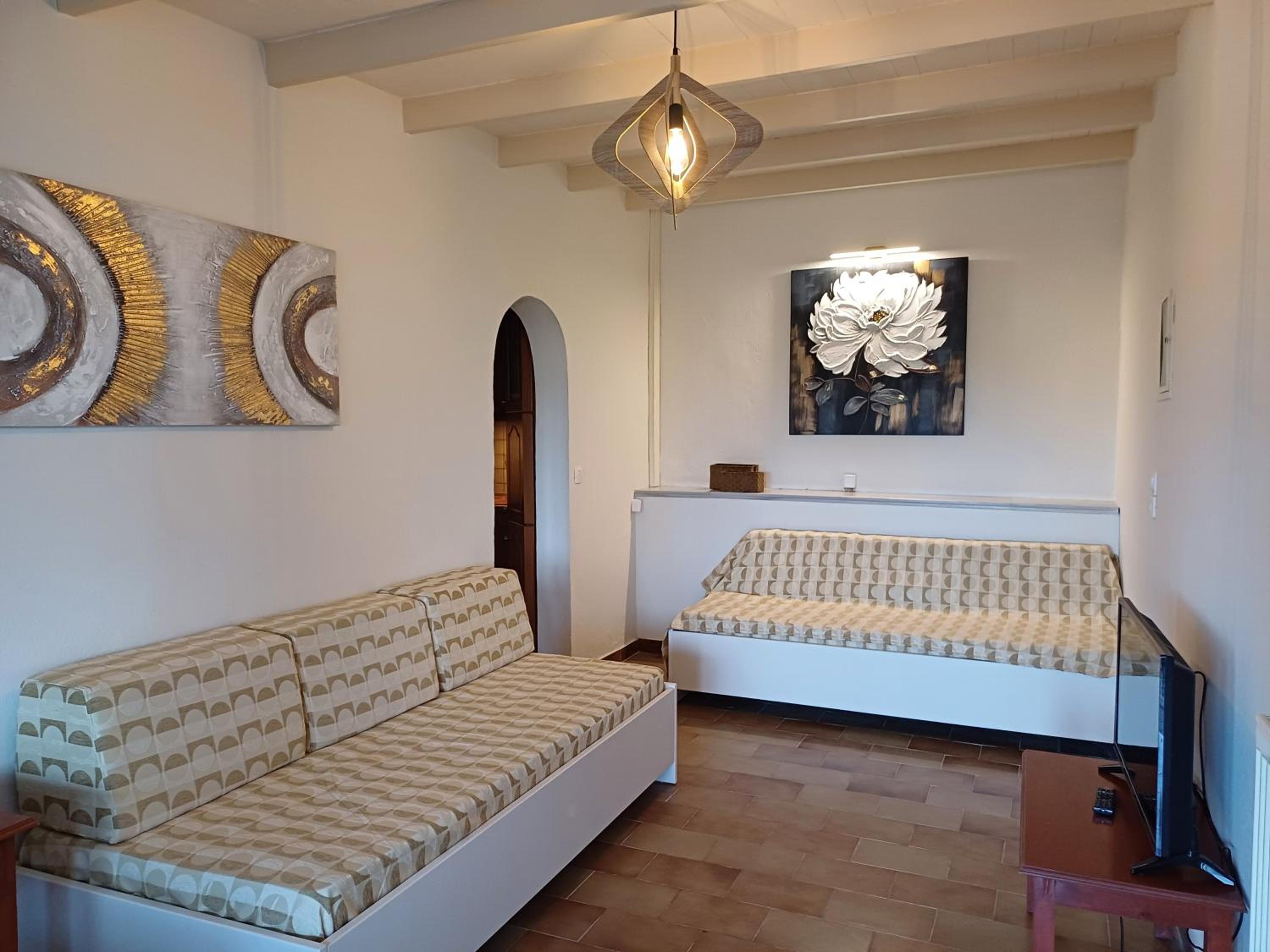 Penelope Apartment Hotel