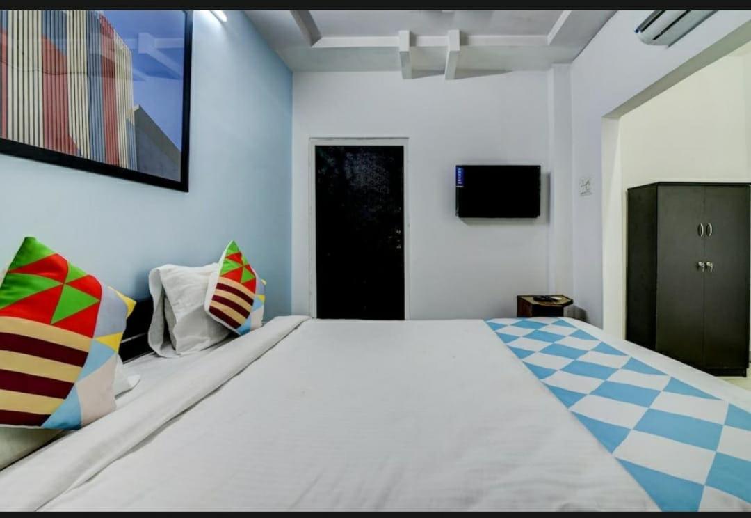 OYO Home Peaceful Stay Villa Near Miraj Cinemas - Shalini Shivani view 5