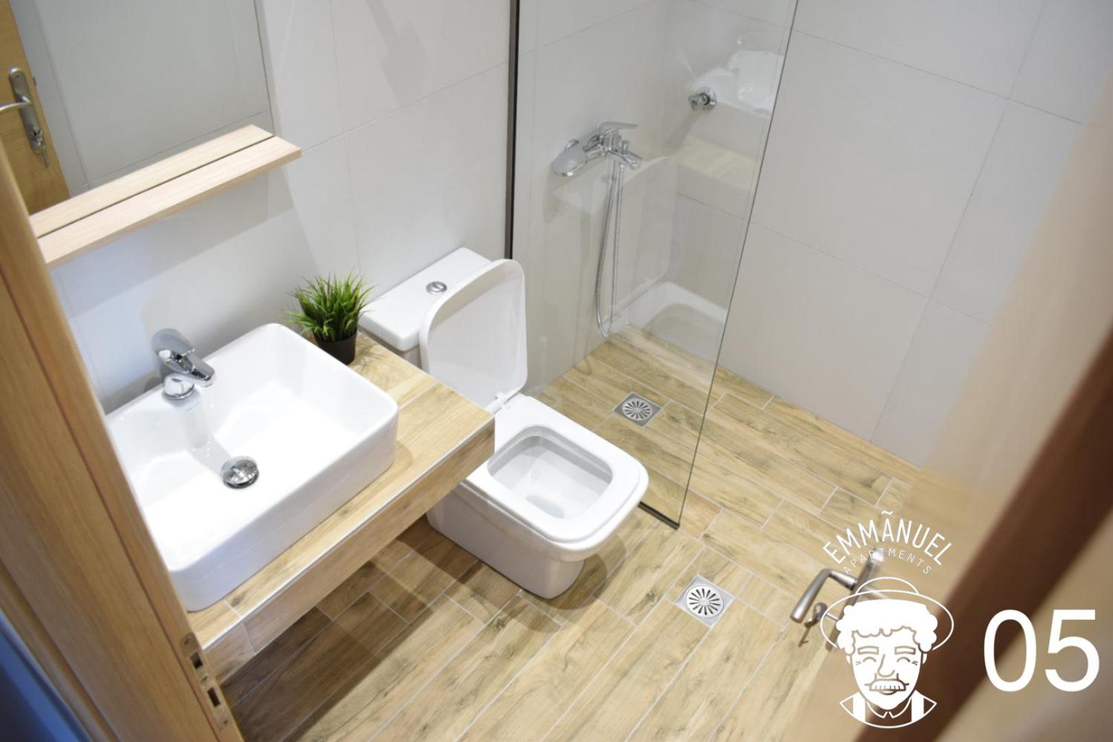 Emmanuel Apartments photo 5
