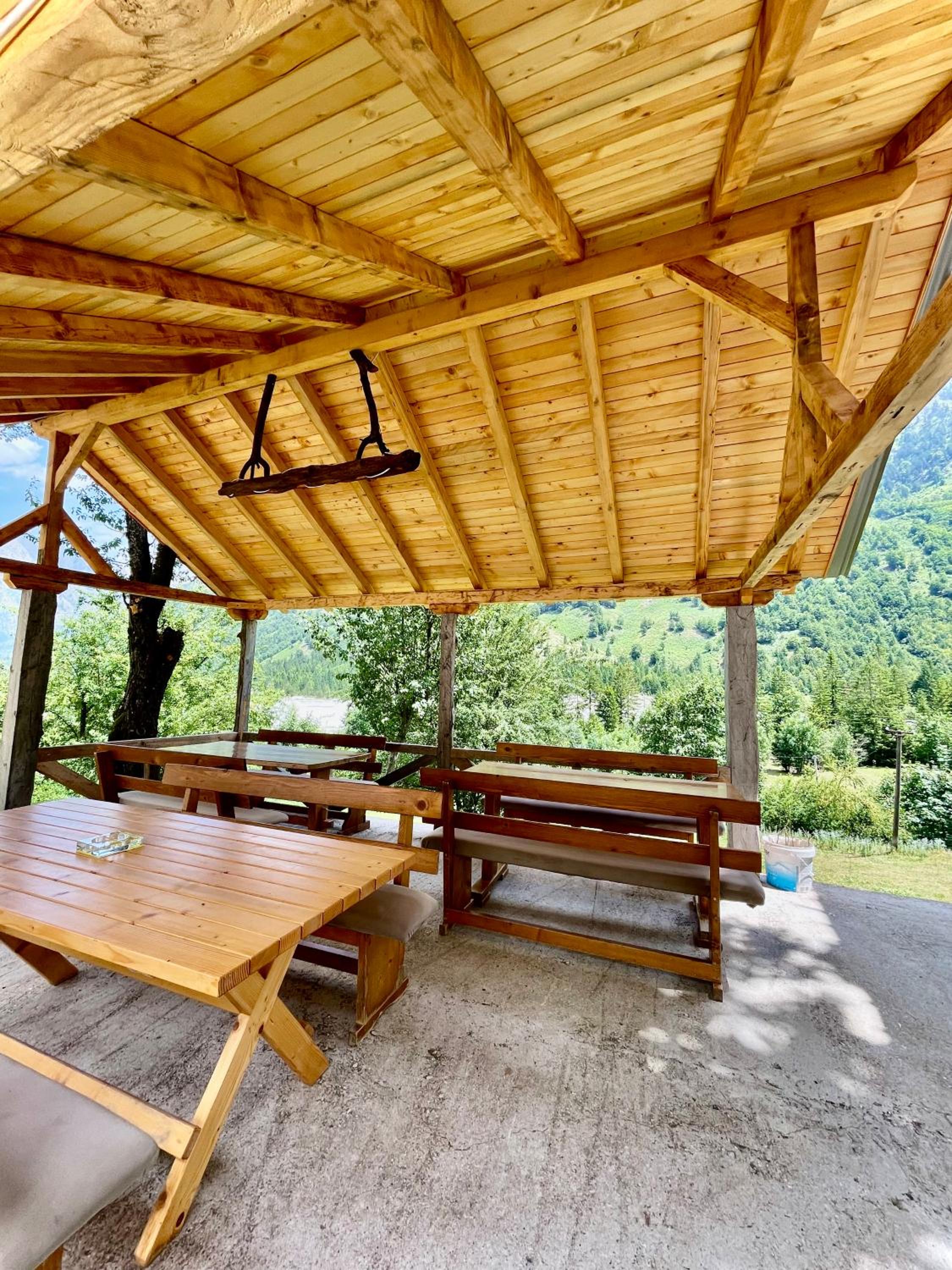 Lazer Çardaku Guesthouse