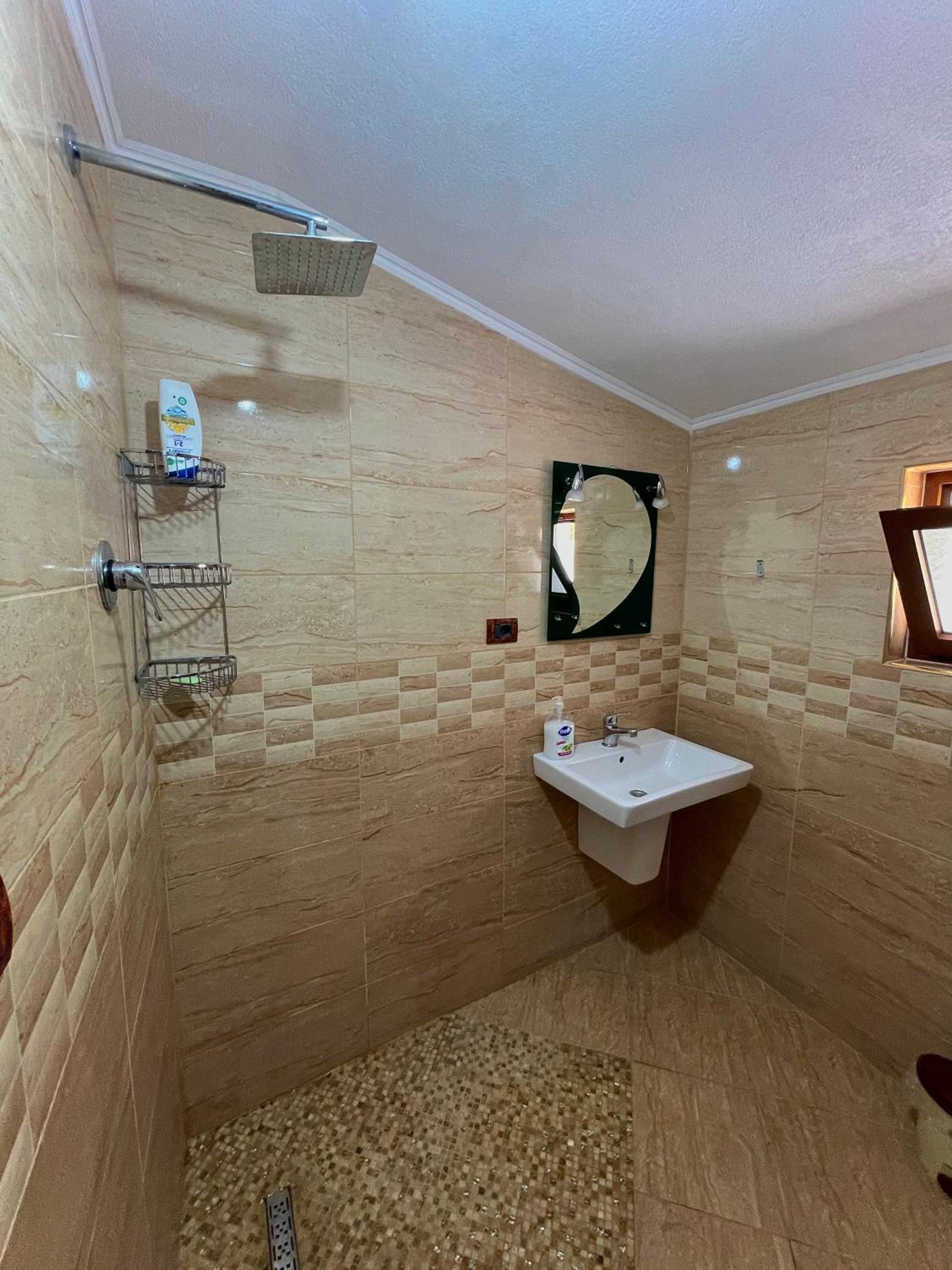 Lazer Çardaku Guesthouse