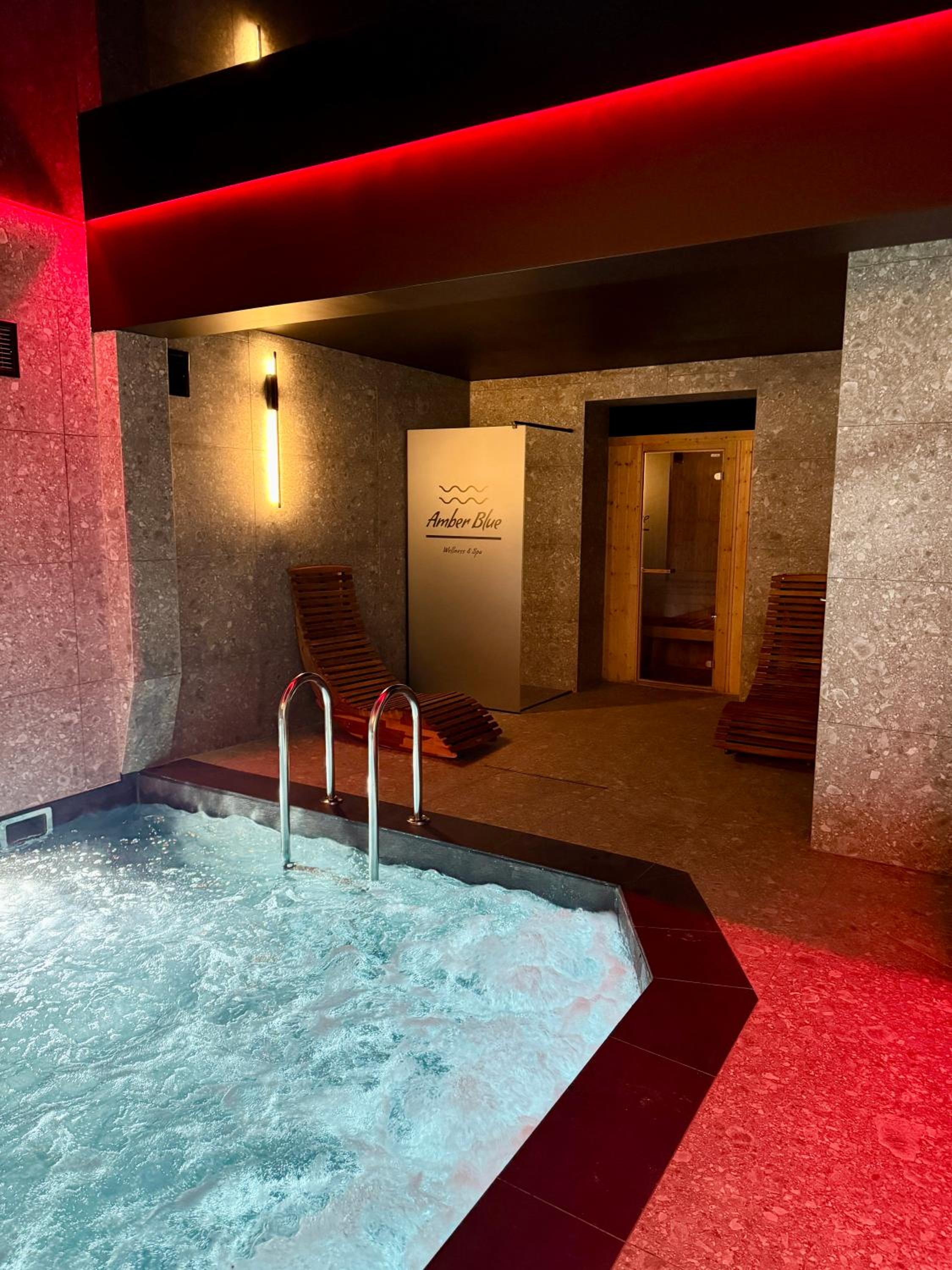 Hotel Amber Blue Wellness & SPA