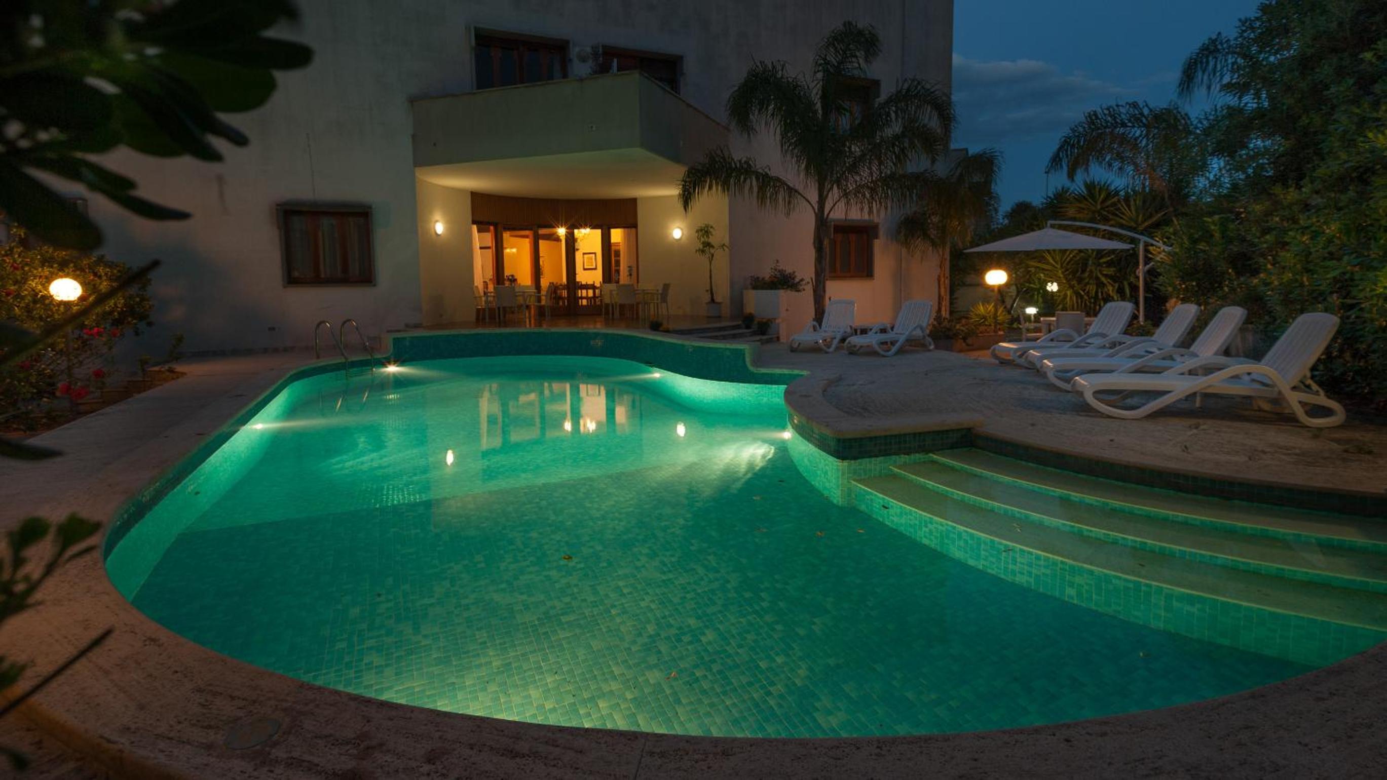 Villa Magnolia Luxury Suites