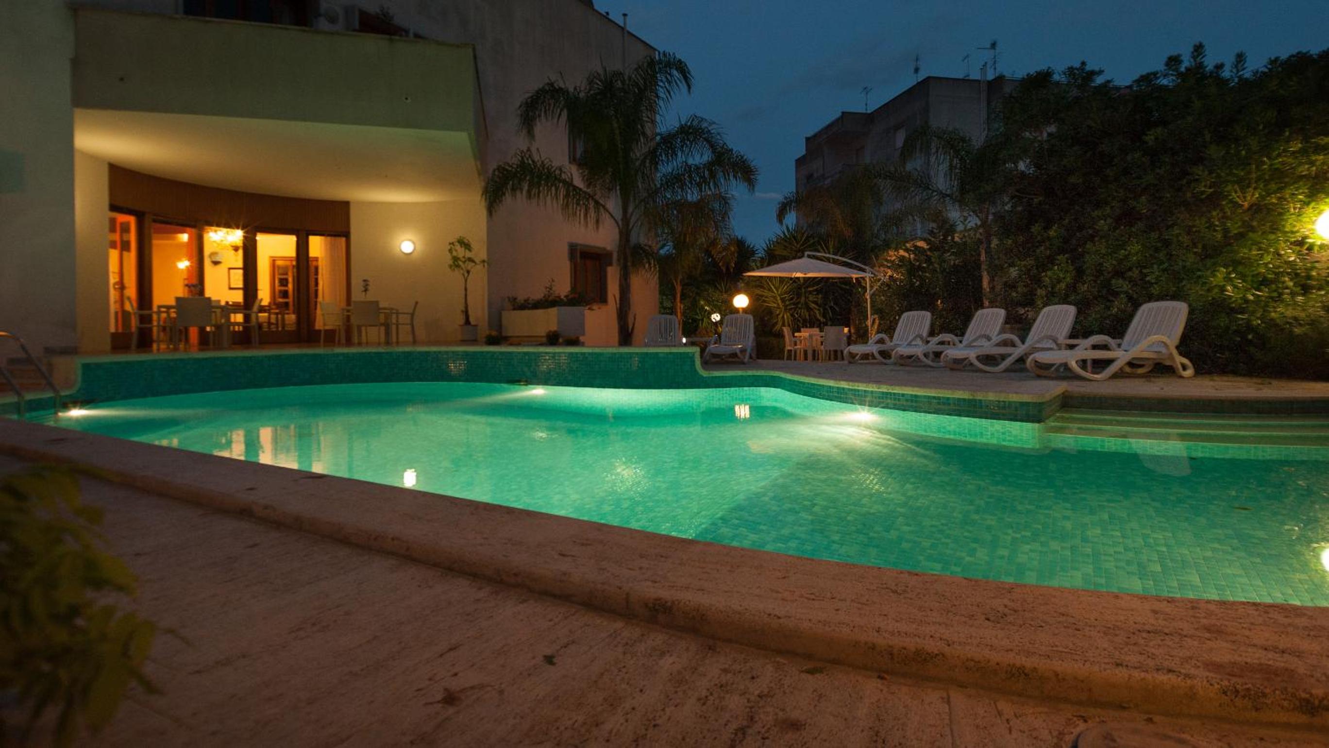 Villa Magnolia Luxury Suites