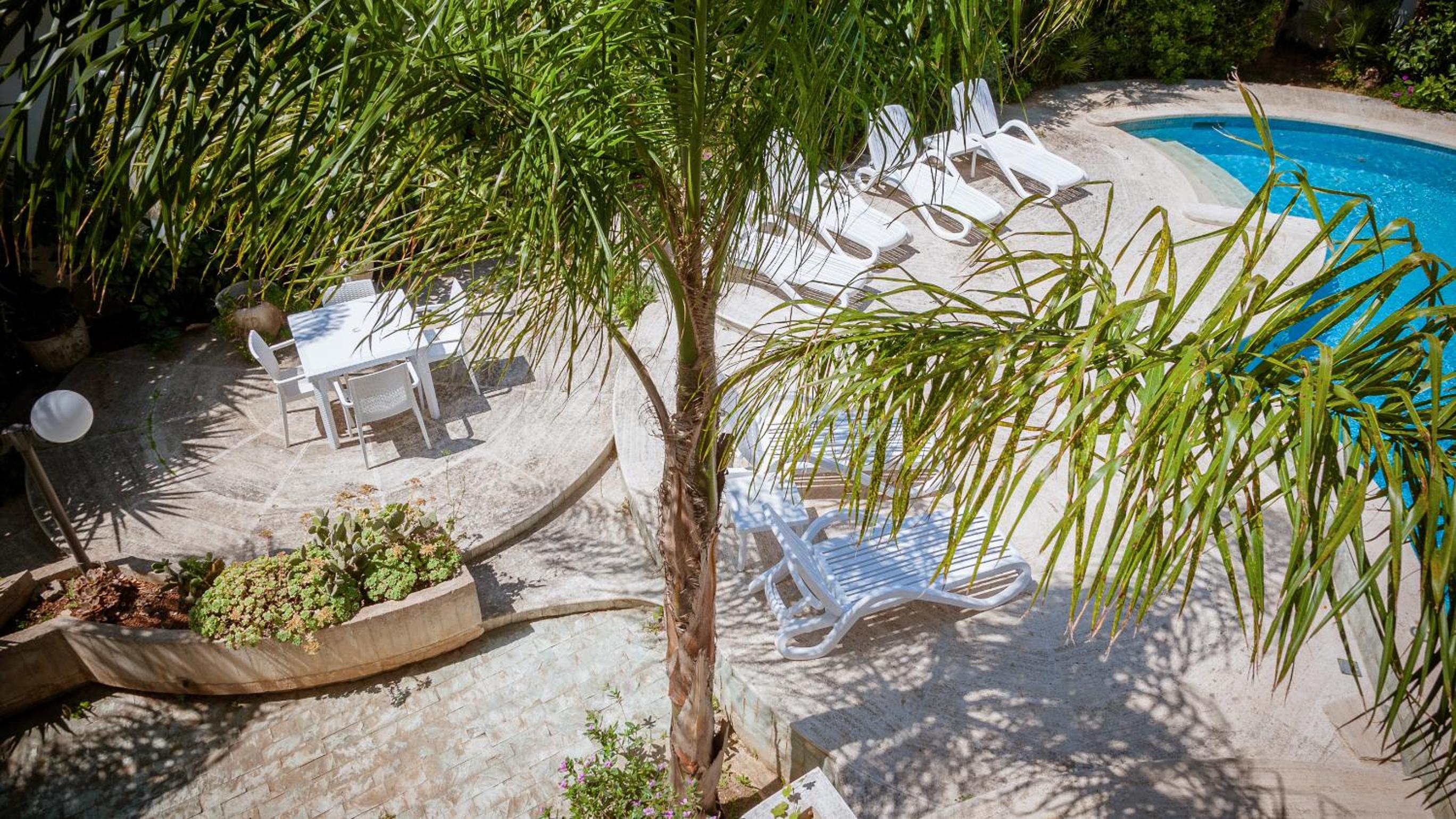 Villa Magnolia Luxury Suites