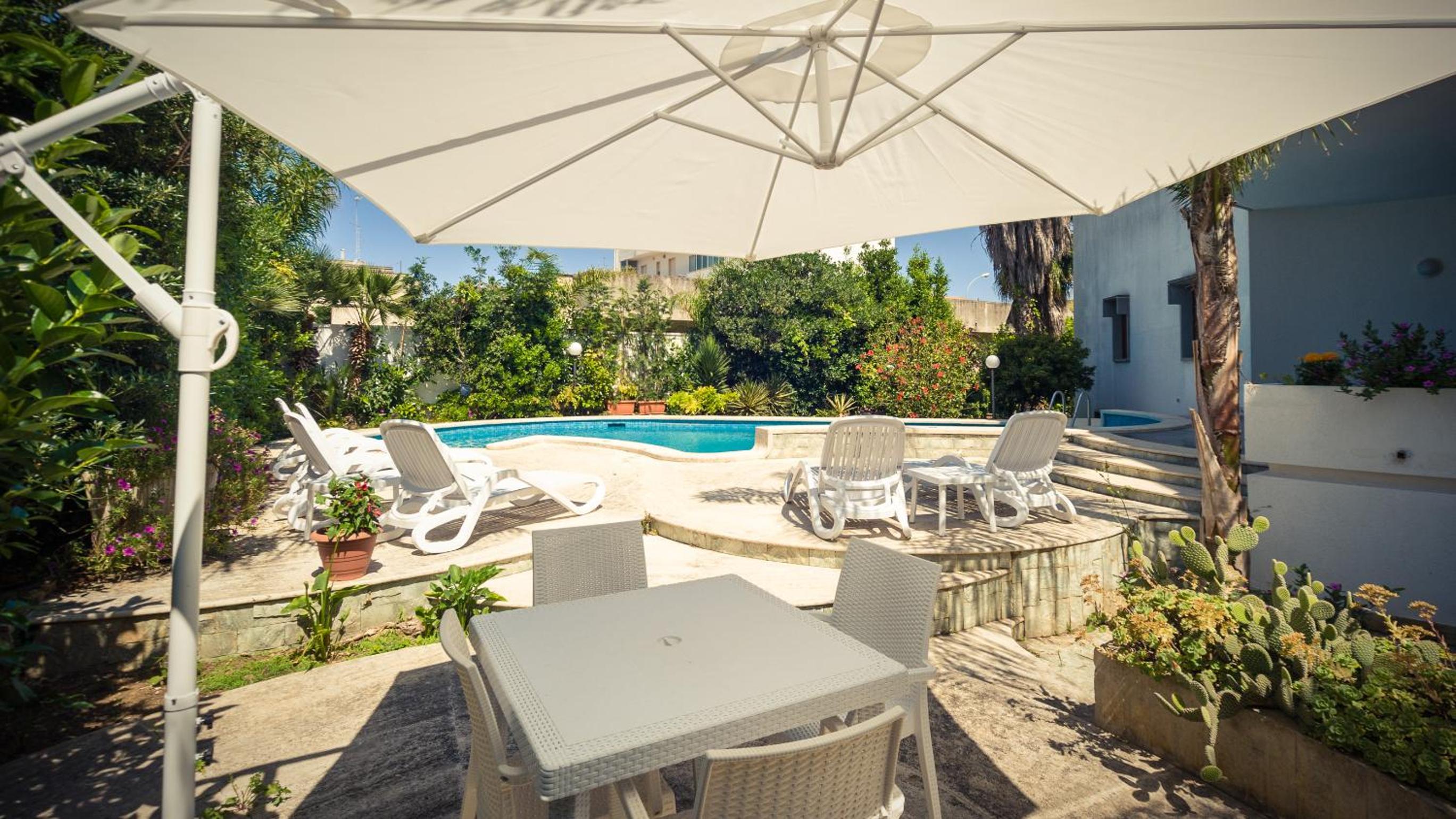 Villa Magnolia Luxury Suites
