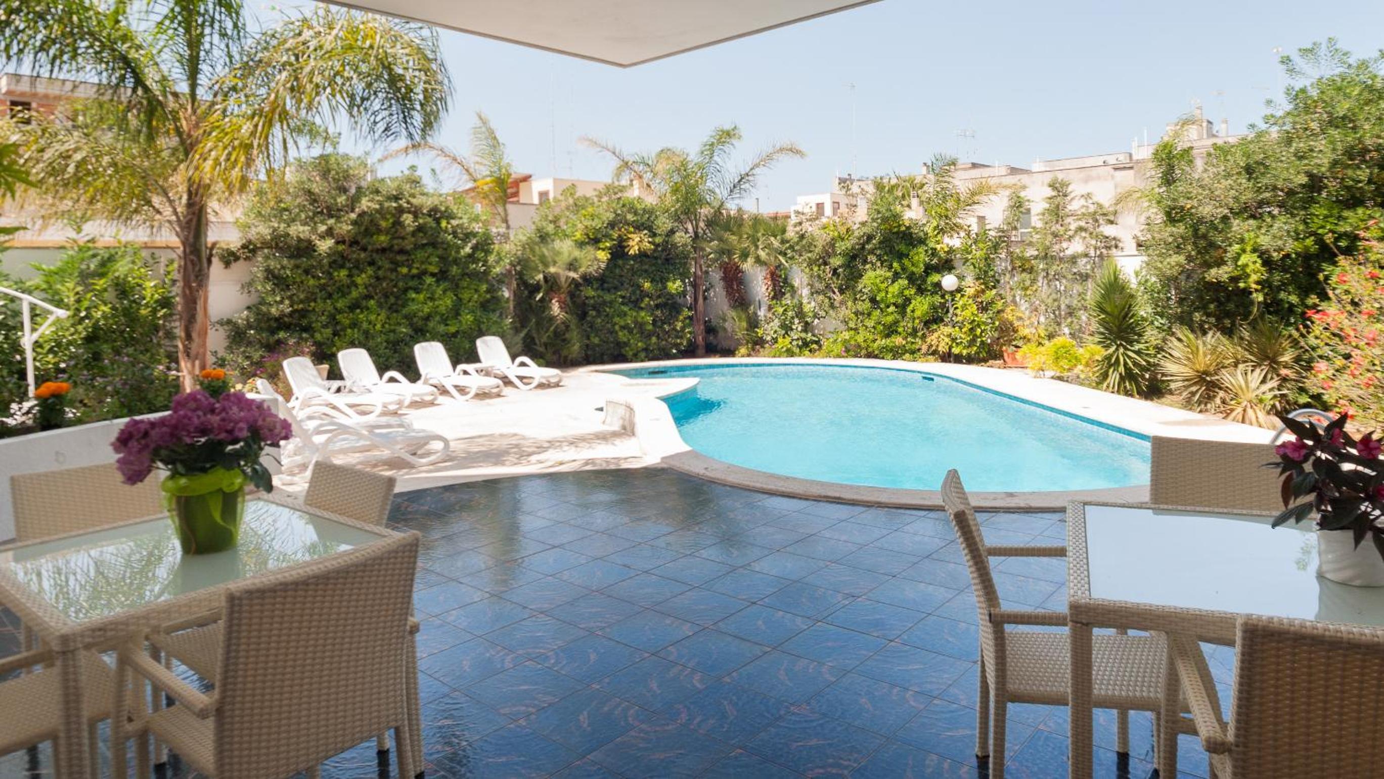 Villa Magnolia Luxury Suites