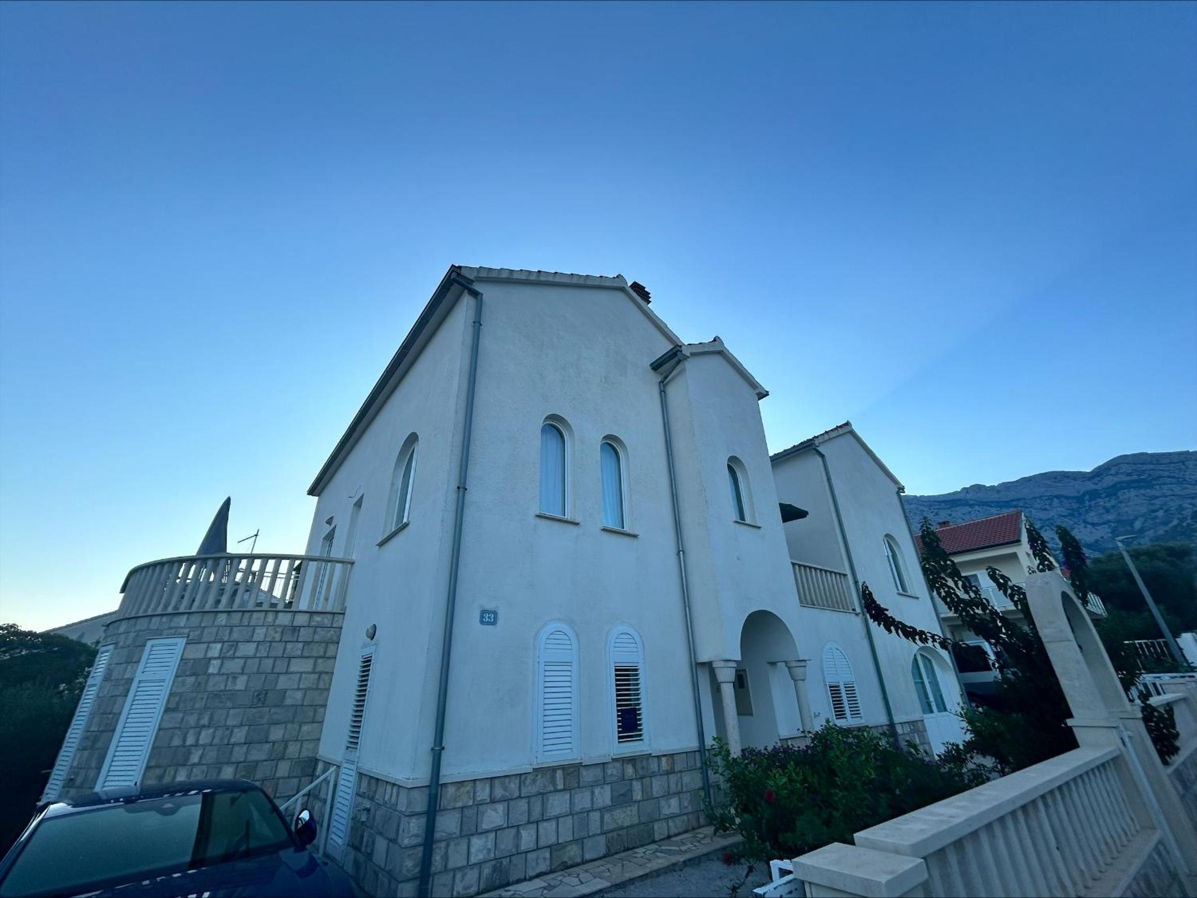 Photo 33