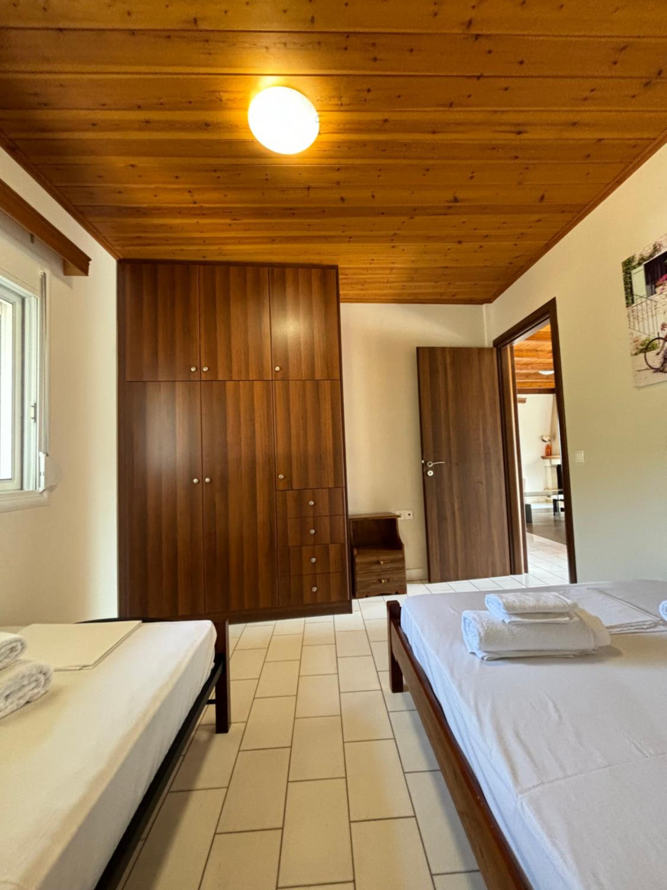 Tsiakos Apartment in Vryses view 5