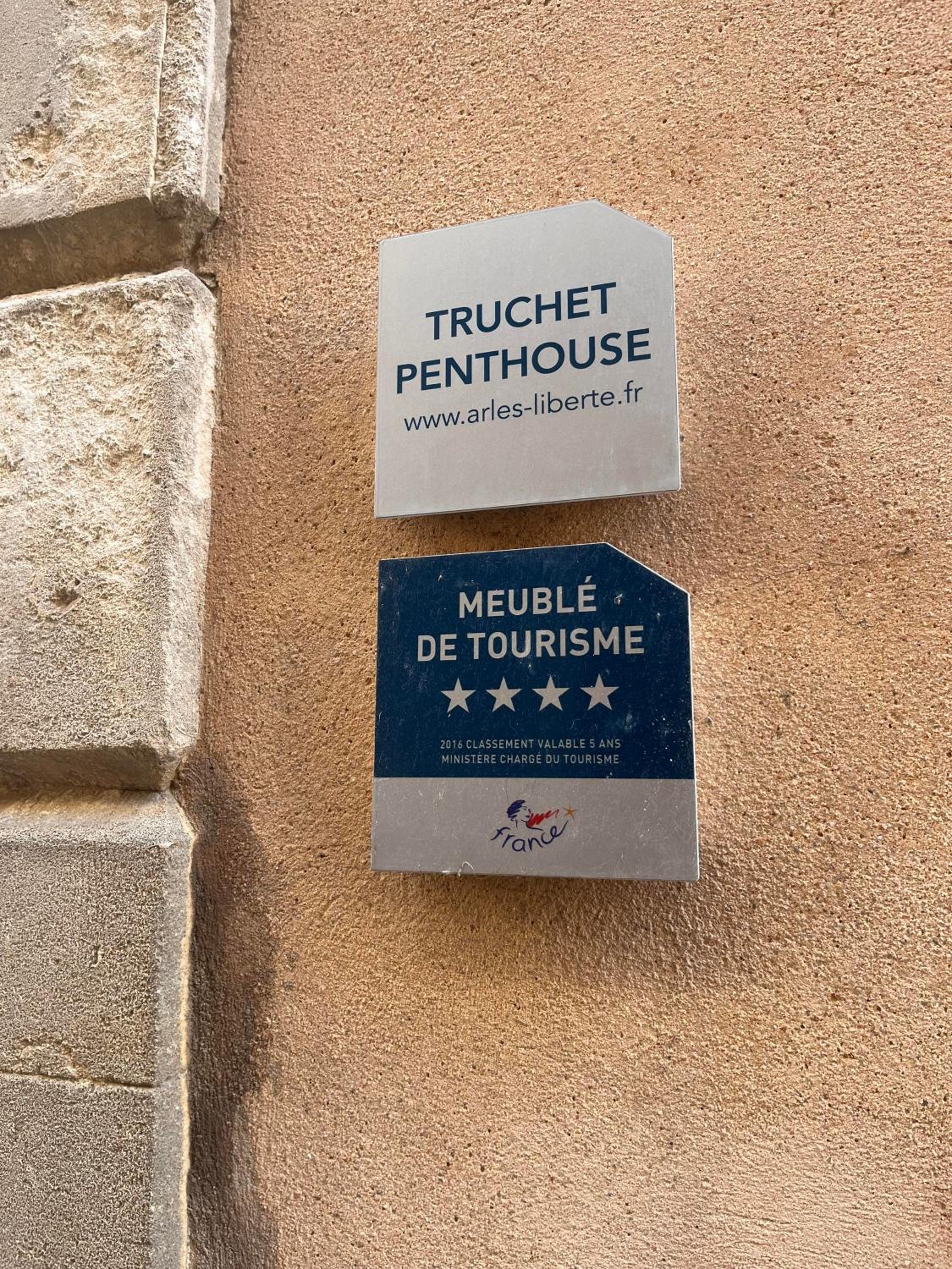 Truchet Penthouse