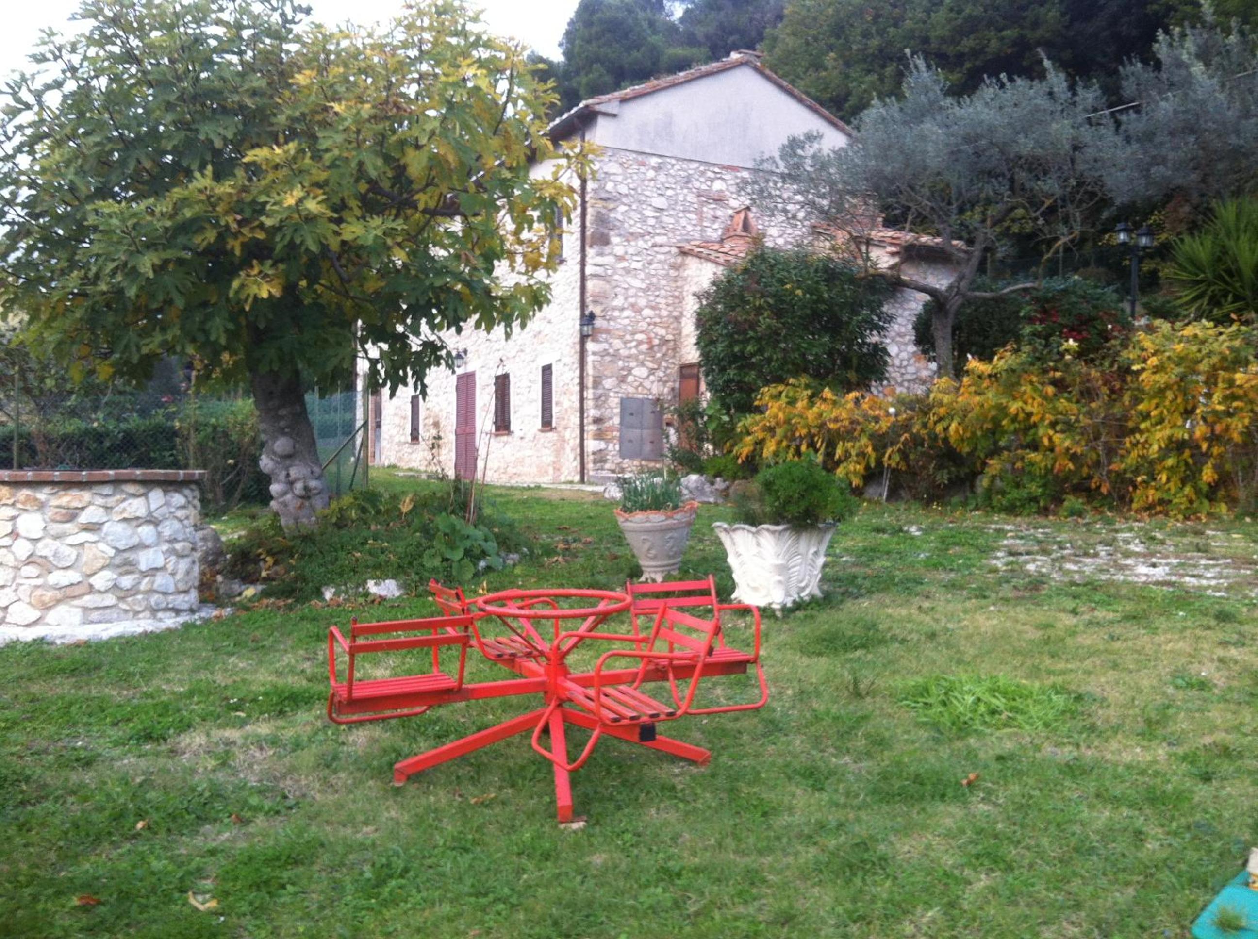 Photo 10