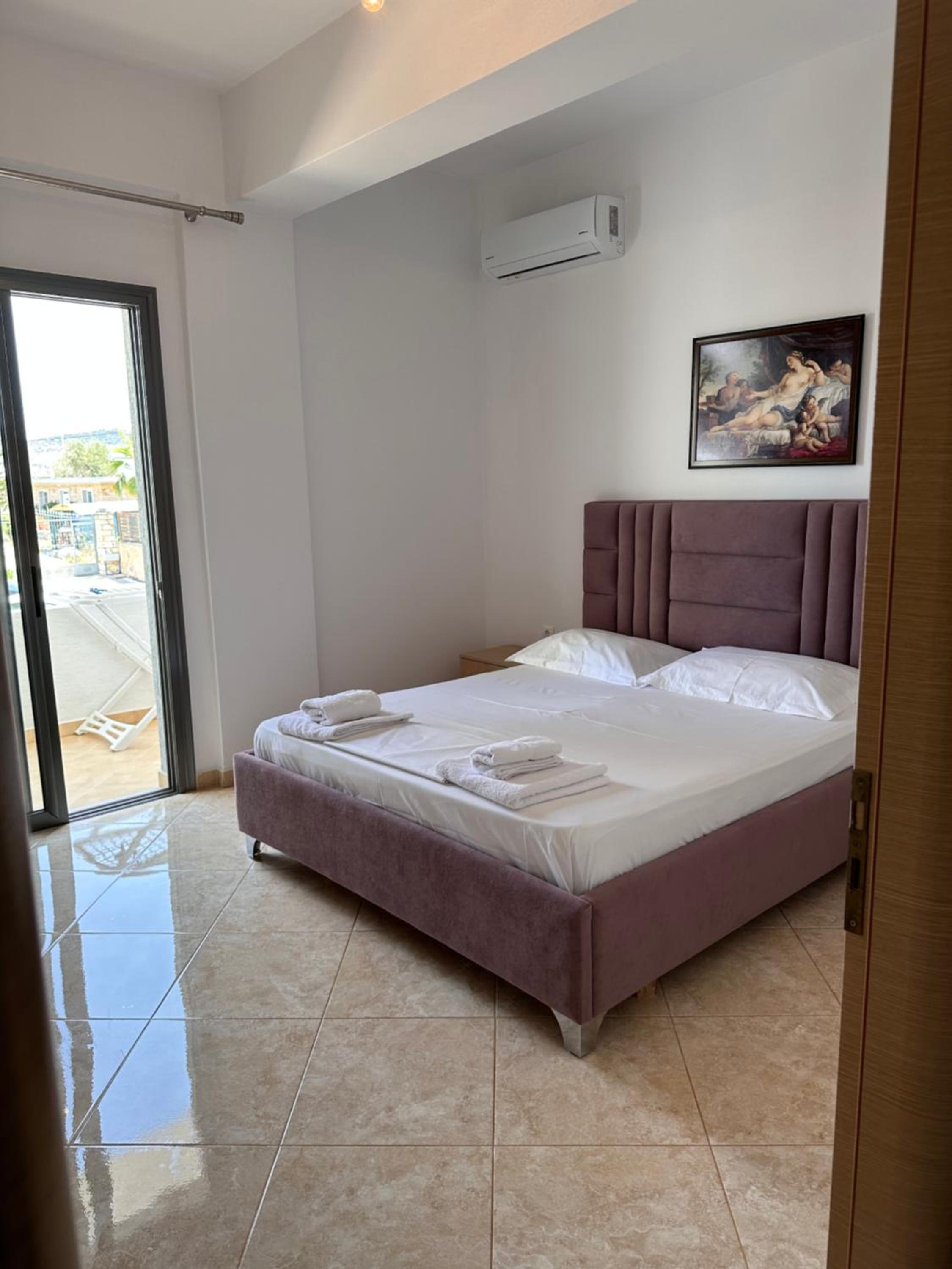 Erjon Apartments